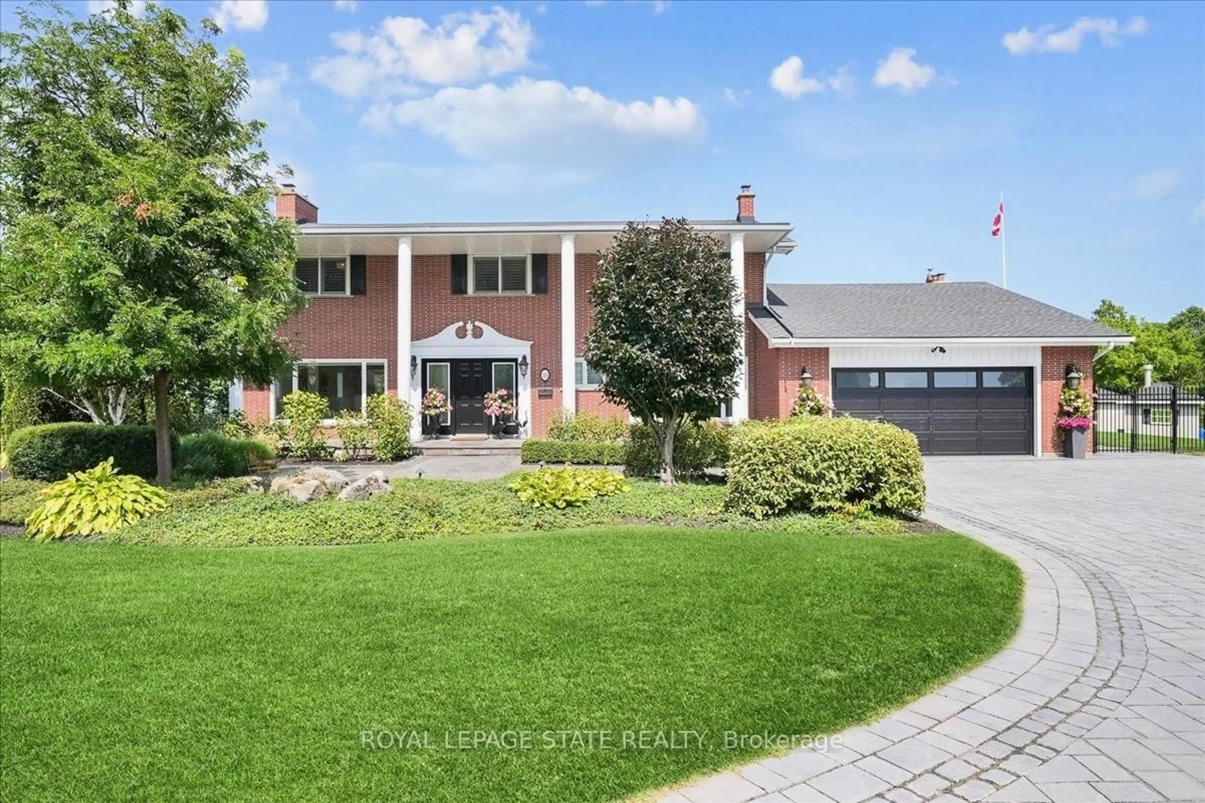 Unknown for 10 Azalea Crt, Hamilton Ontario L8J 1K4