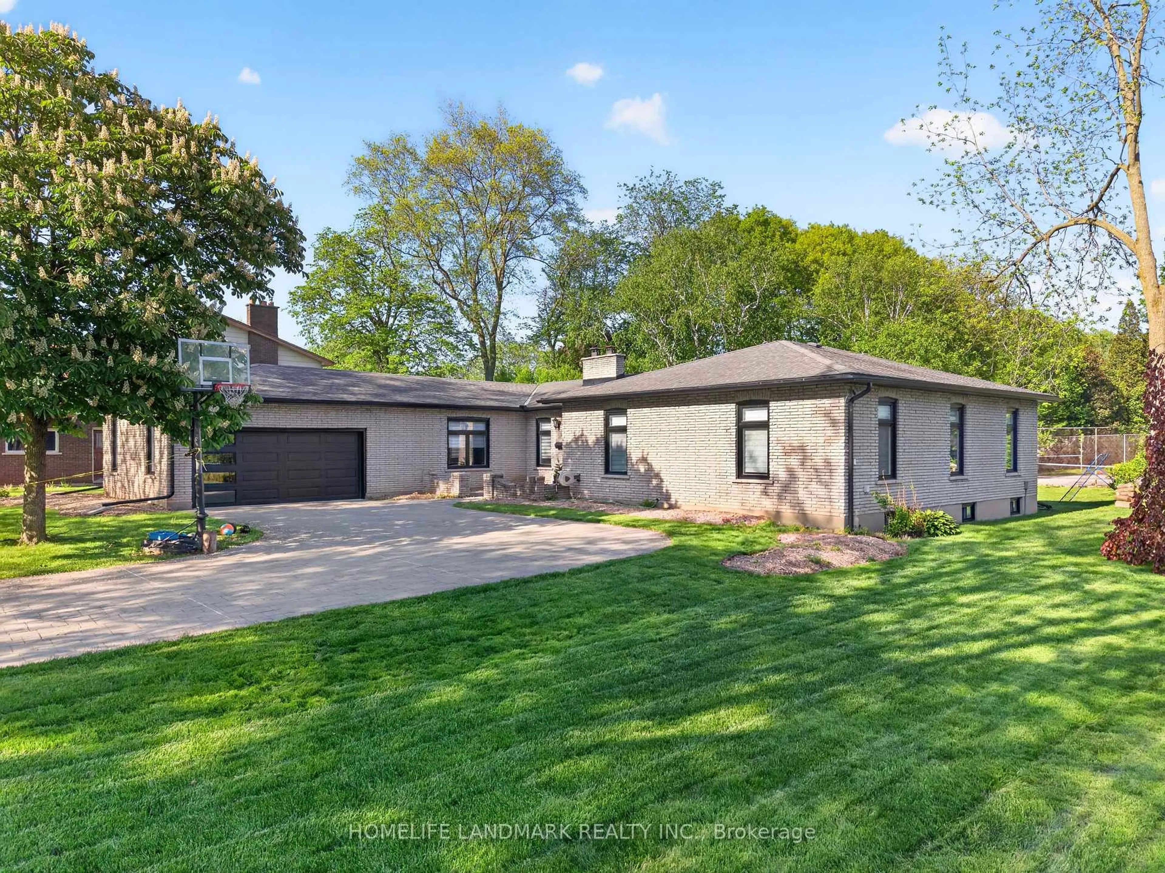 Home with brick exterior material, street for 7123 McMillan Dr, Niagara Falls Ontario L2G 2N1