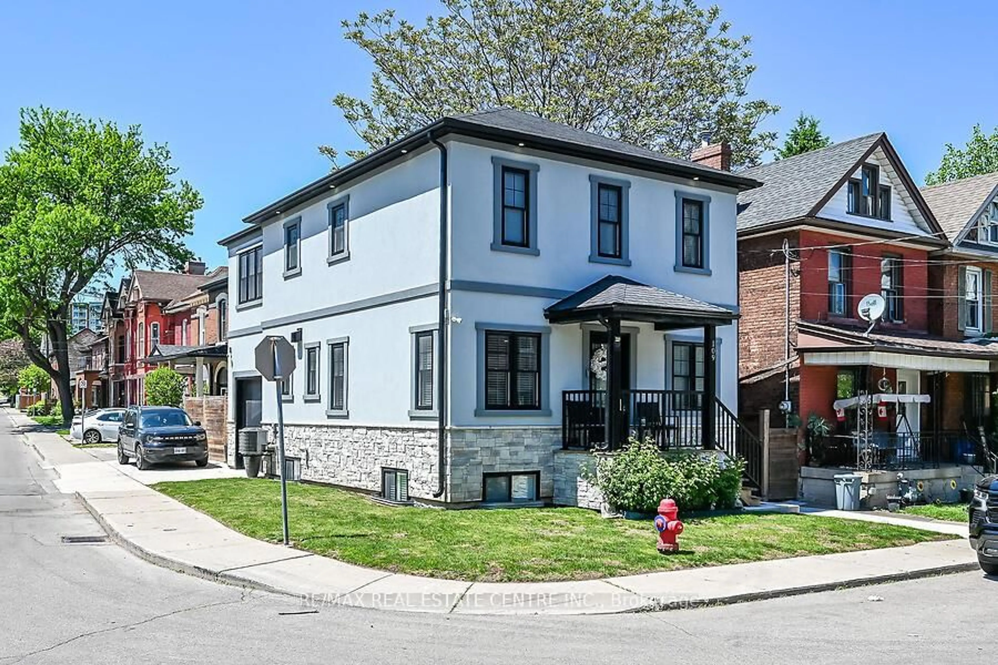 Home with brick exterior material, street for 109 Ray St, Hamilton Ontario L8R 2Y1