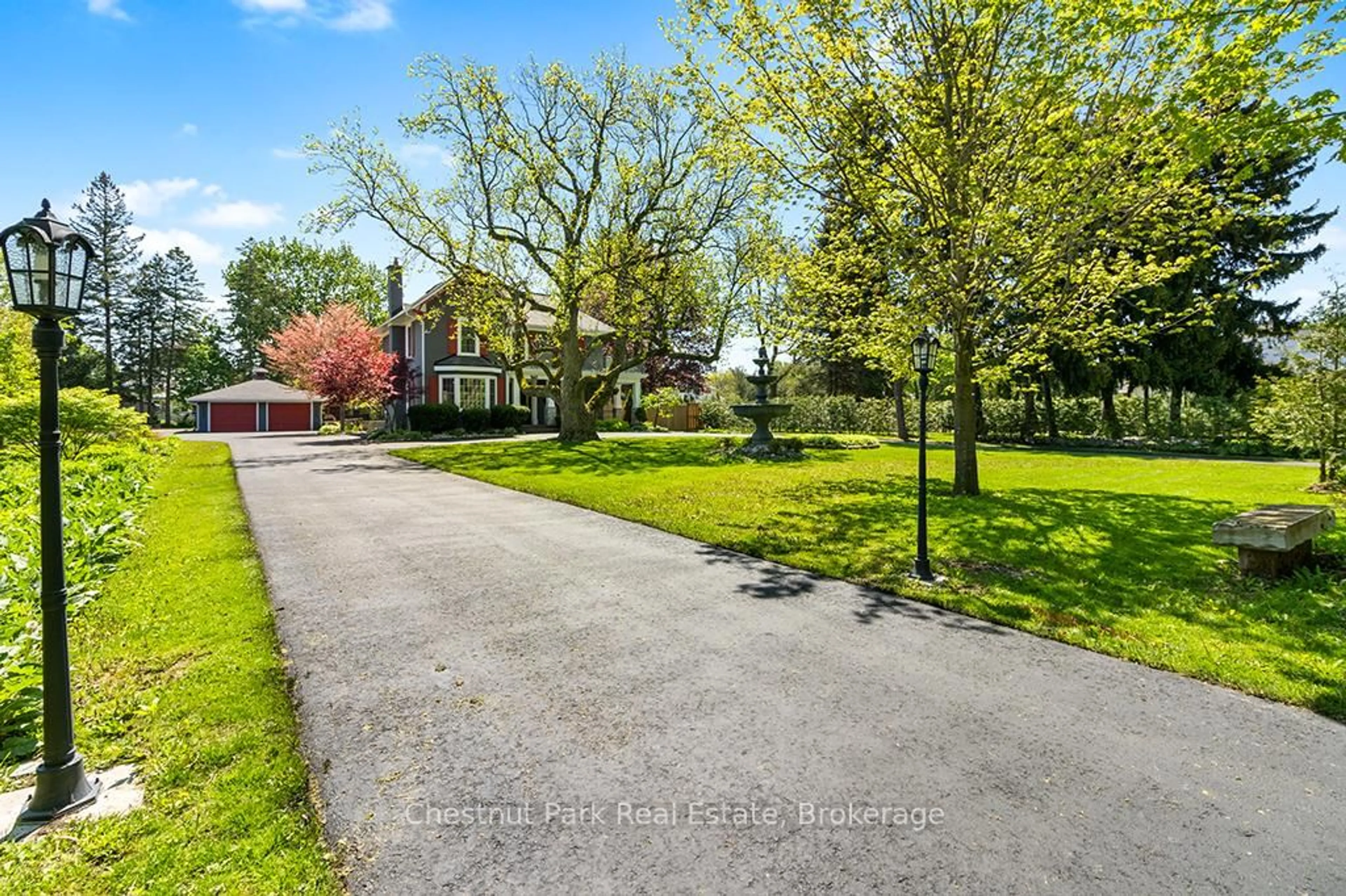 A pic from outside/outdoor area/front of a property/back of a property/a pic from drone, street for 1663 5th Ave, Owen Sound Ontario N4K 2S3