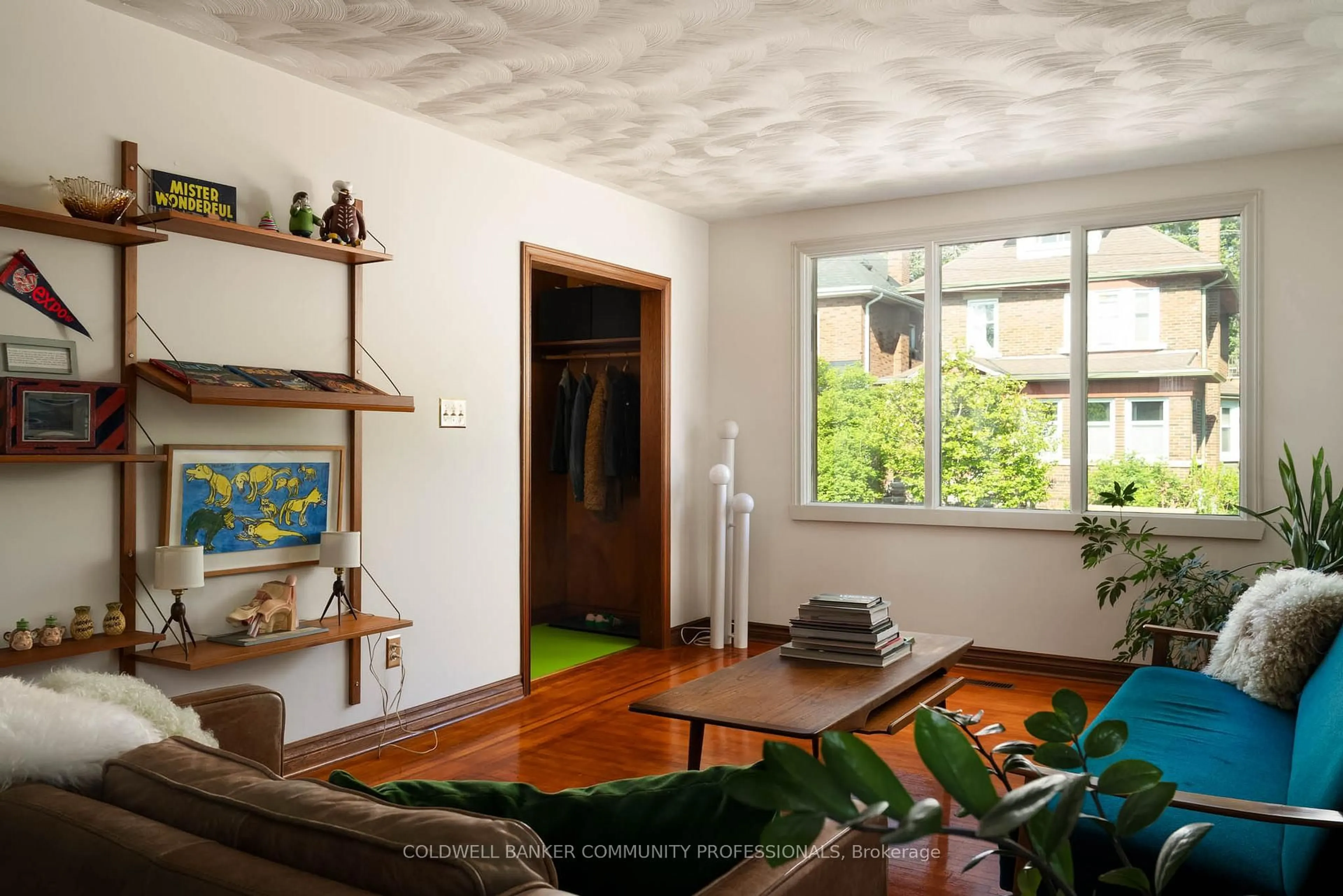 Living room with furniture, unknown for 141 Rothsay Ave, Hamilton Ontario L8M 3G5