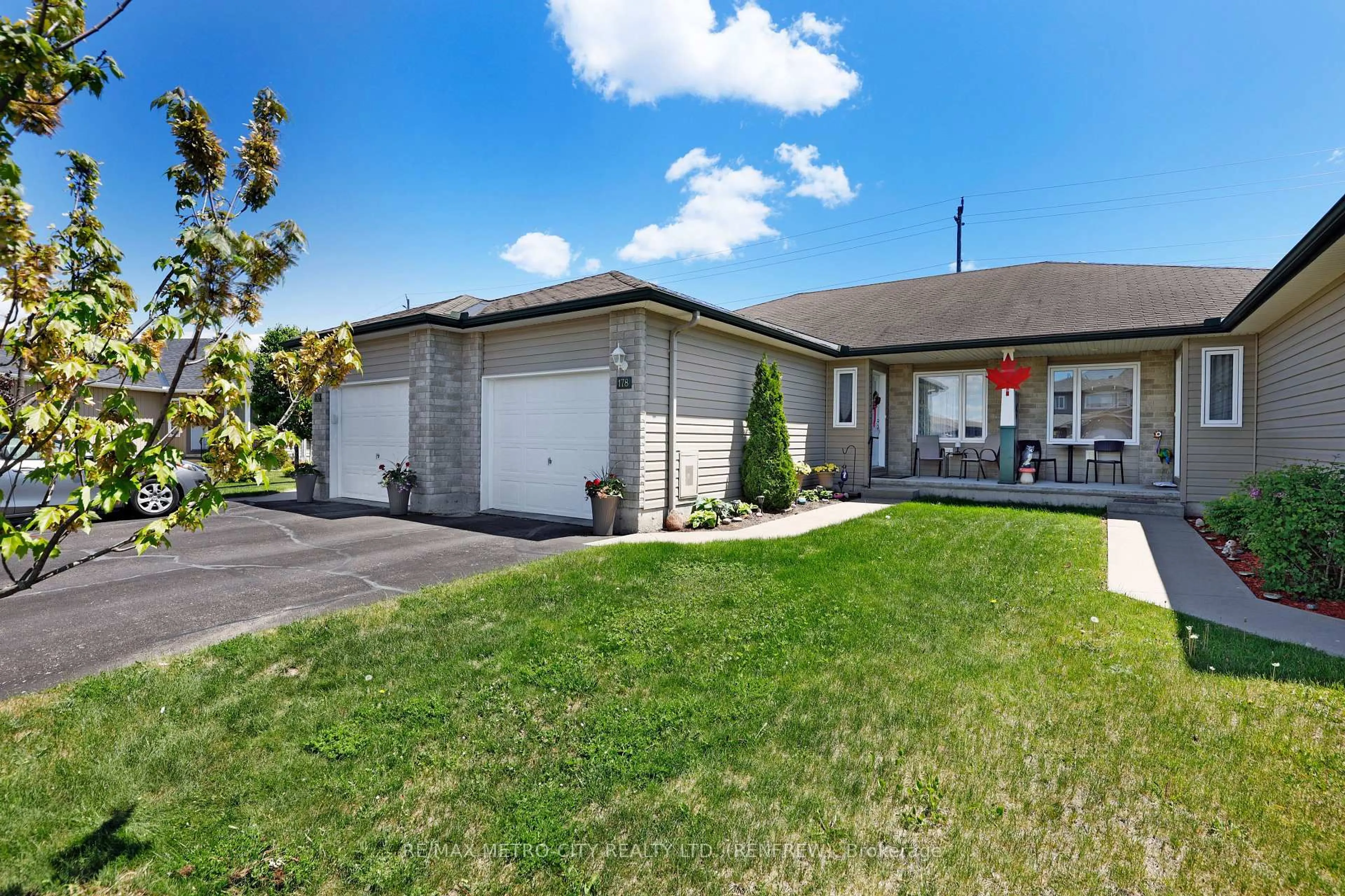 A pic from outside/outdoor area/front of a property/back of a property/a pic from drone, street for 178 Elk St, Renfrew Ontario K7V 0A1