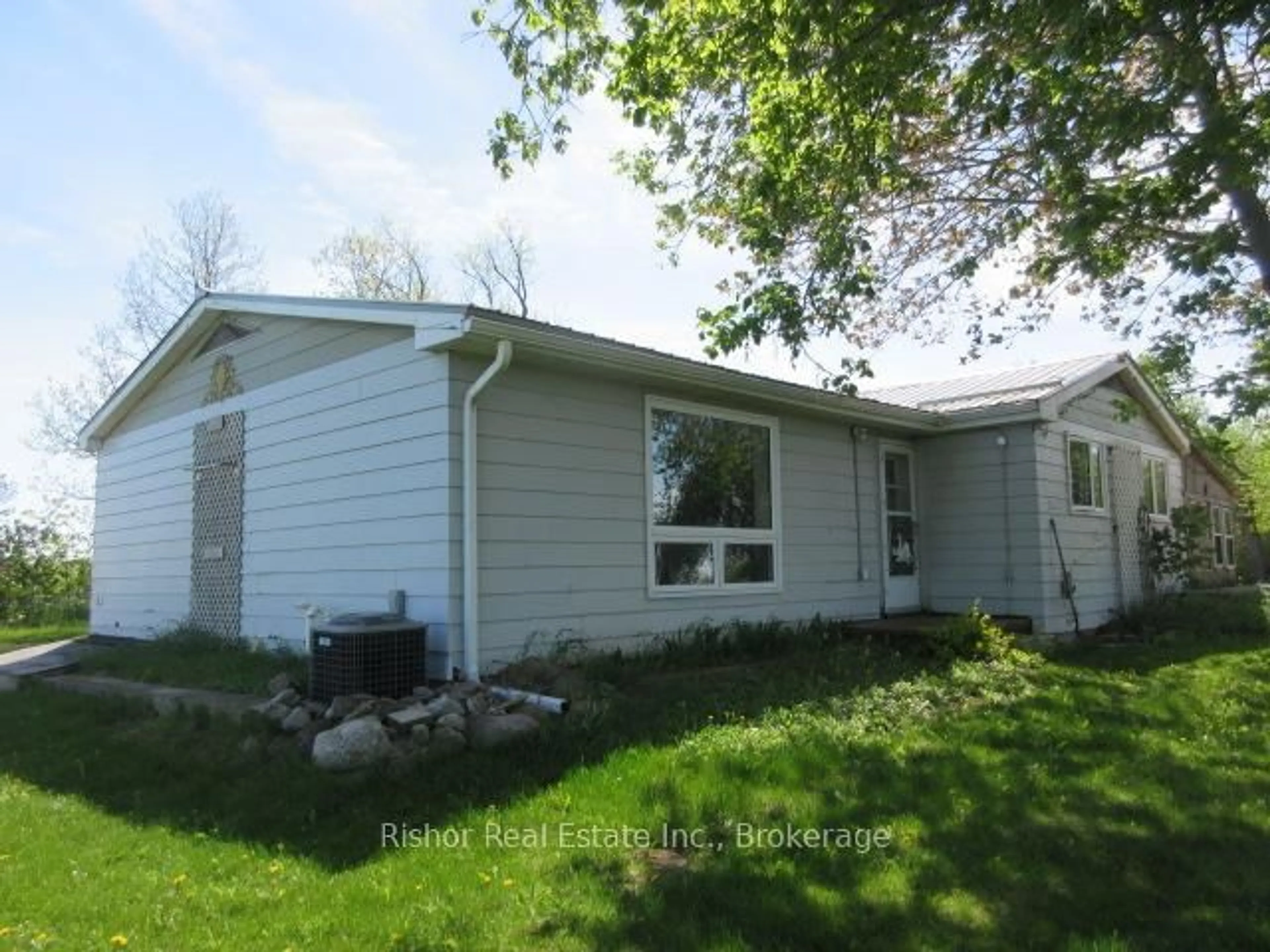 Home with vinyl exterior material, street for 35 5th Line, Otonabee-South Monaghan Ontario K0L 1V0