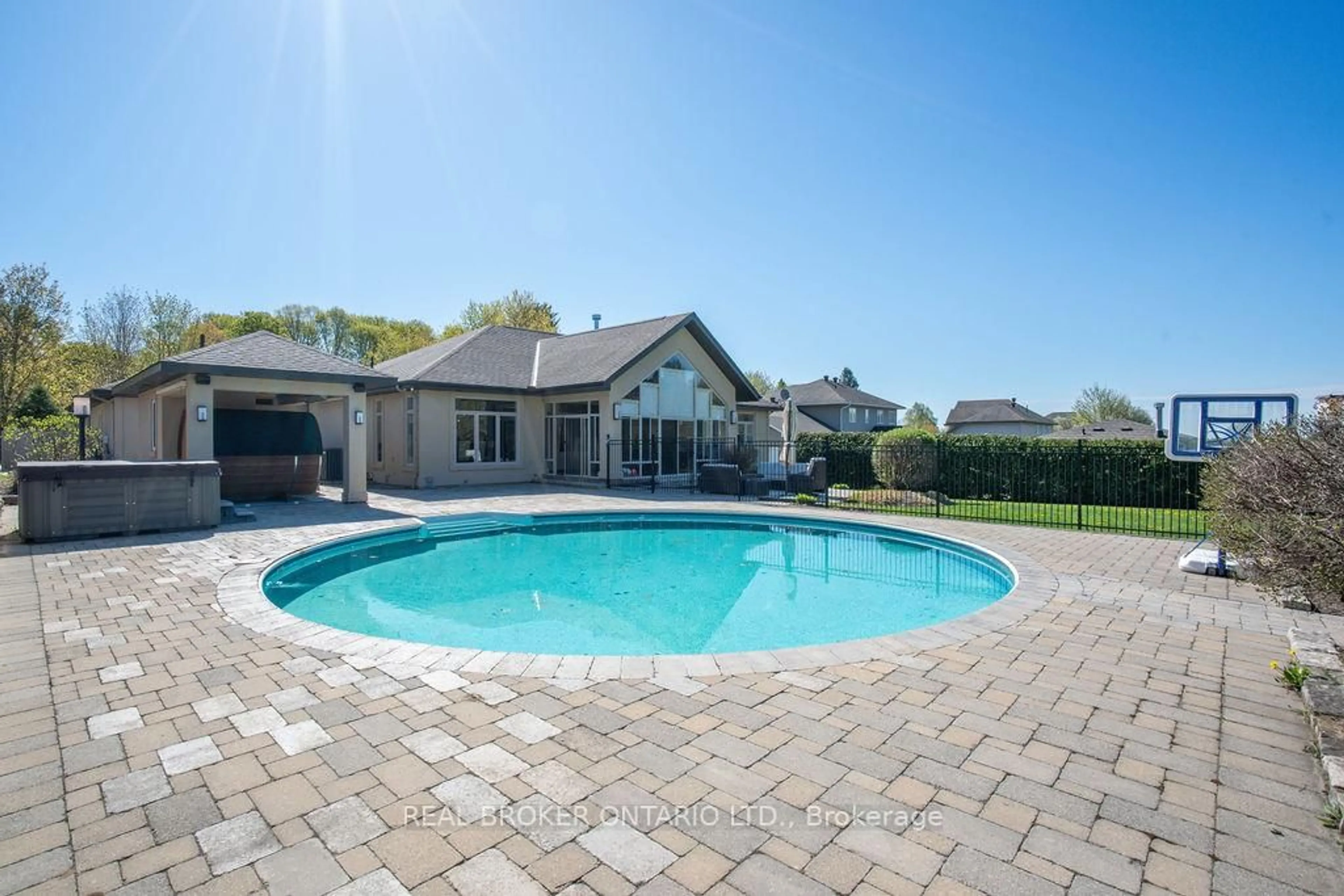 Pool for 535 Brule Rd, Sault Ste Marie Ontario P6A 0B5