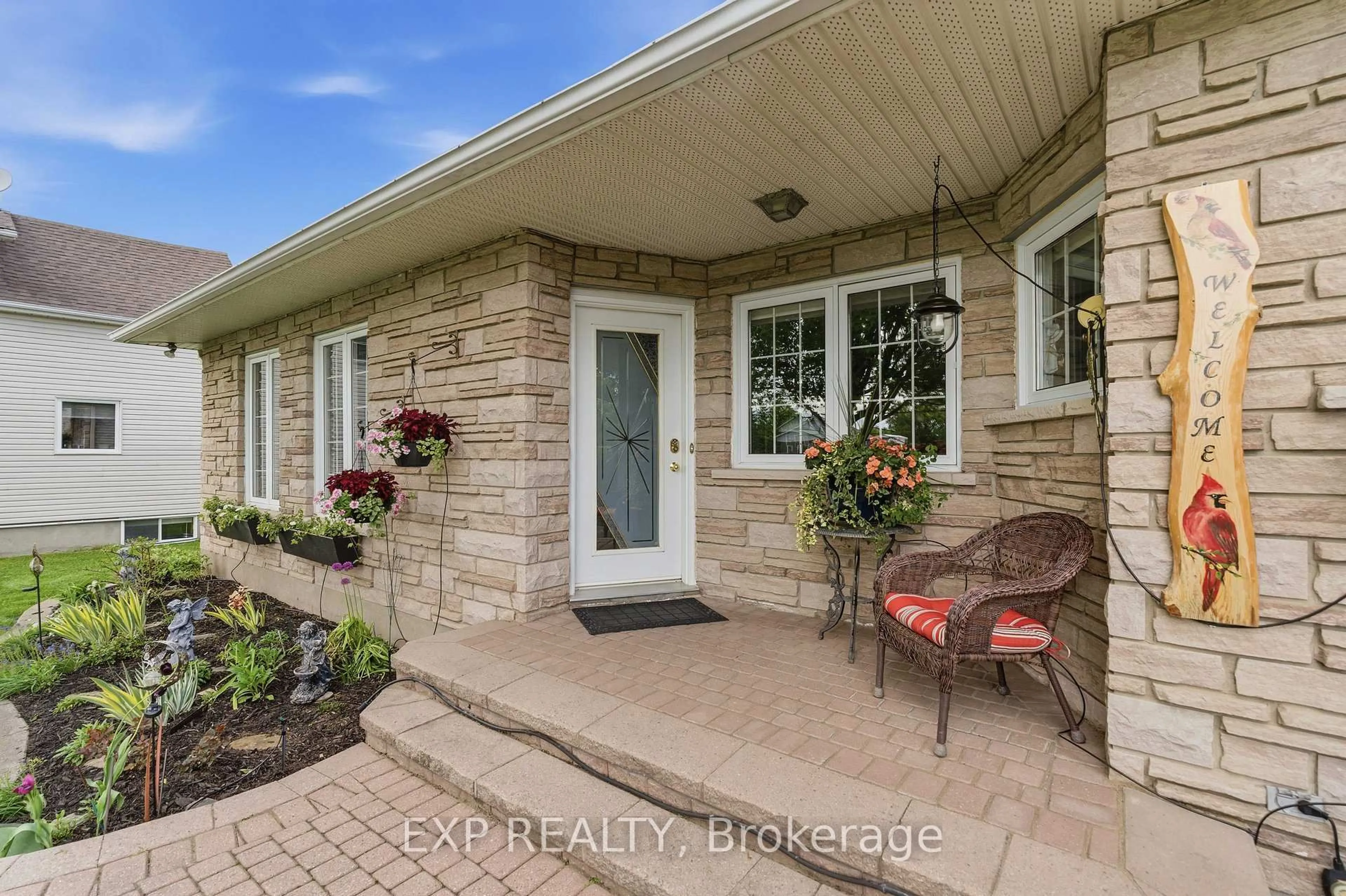 Indoor entryway for 3135 GENDRON Rd, Clarence-Rockland Ontario K0A 2A0