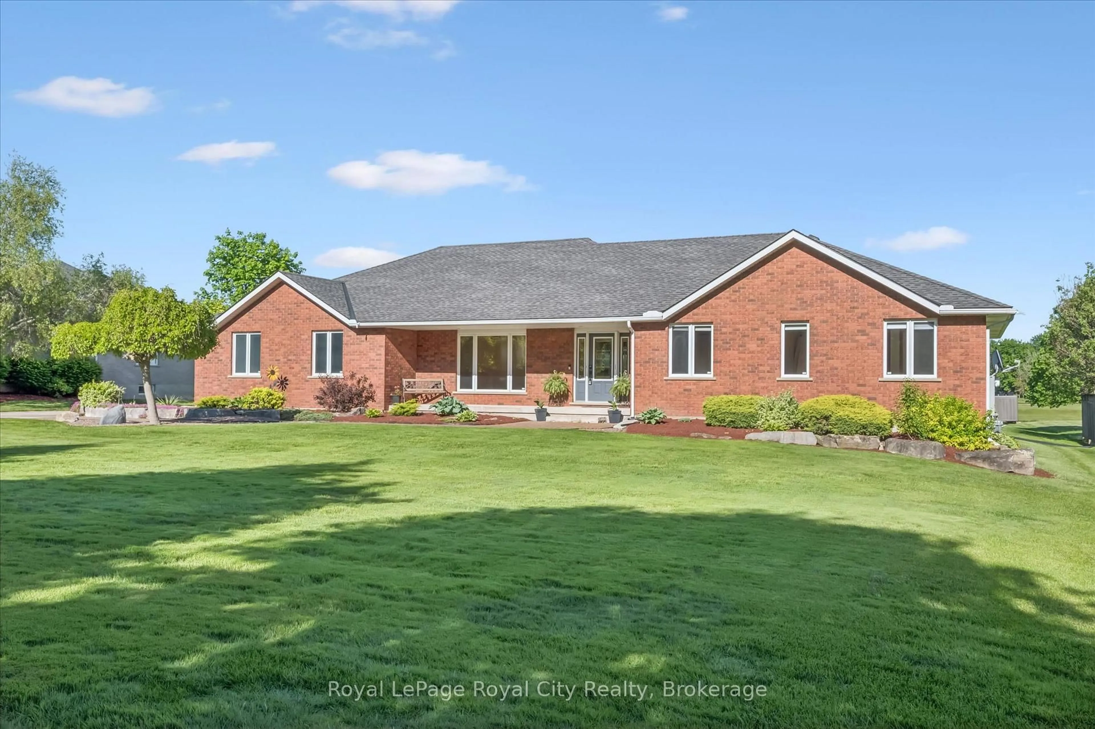 A pic from outside/outdoor area/front of a property/back of a property/a pic from drone, unknown for 7189 Ariss Valley Rd, Guelph/Eramosa Ontario N0B 1B0