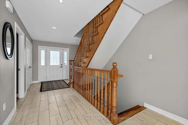 825 Southview Dr, Otonabee-South Monaghan 3
