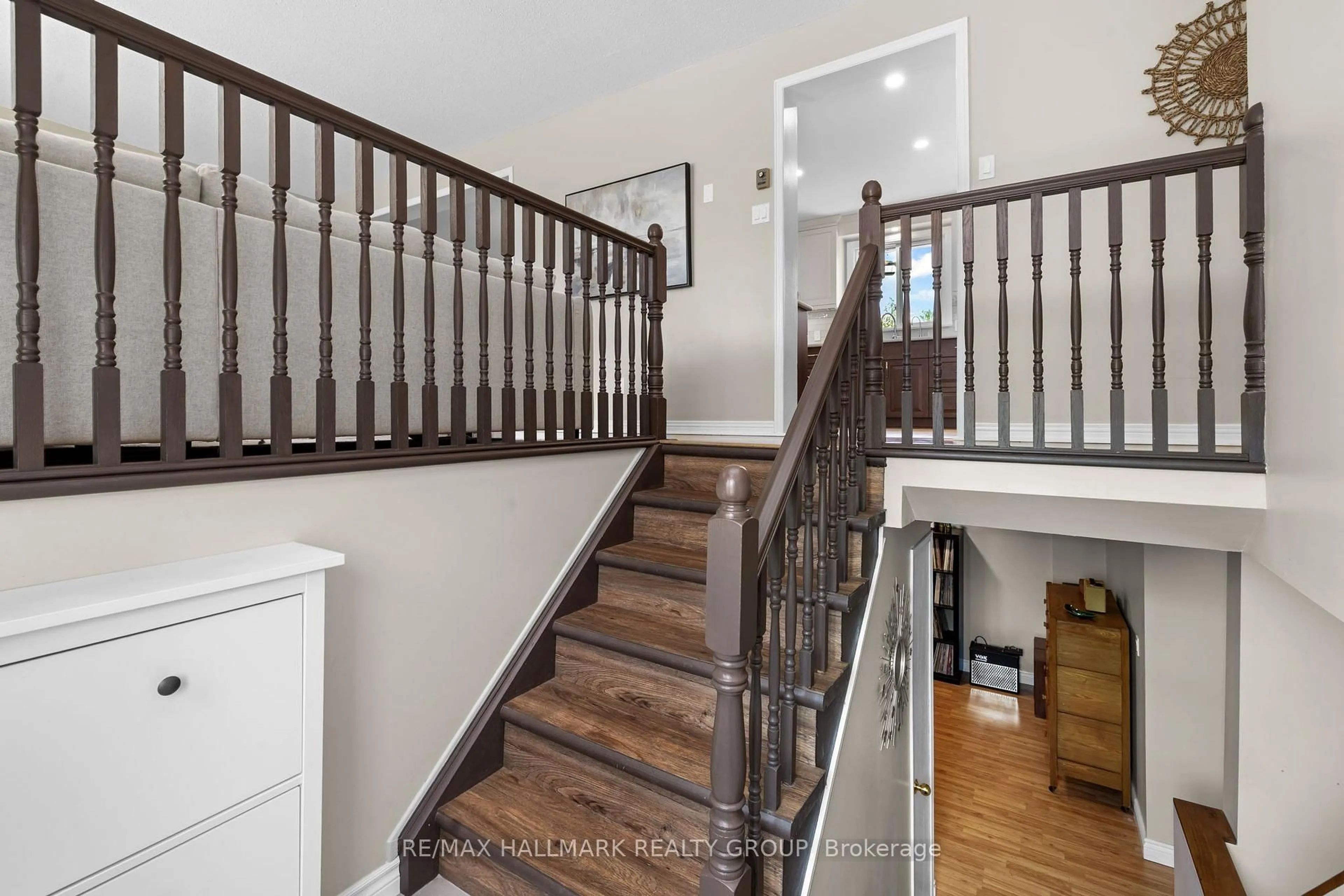 Stairs for 645 Code Dr, Smiths Falls Ontario K7A 4S6