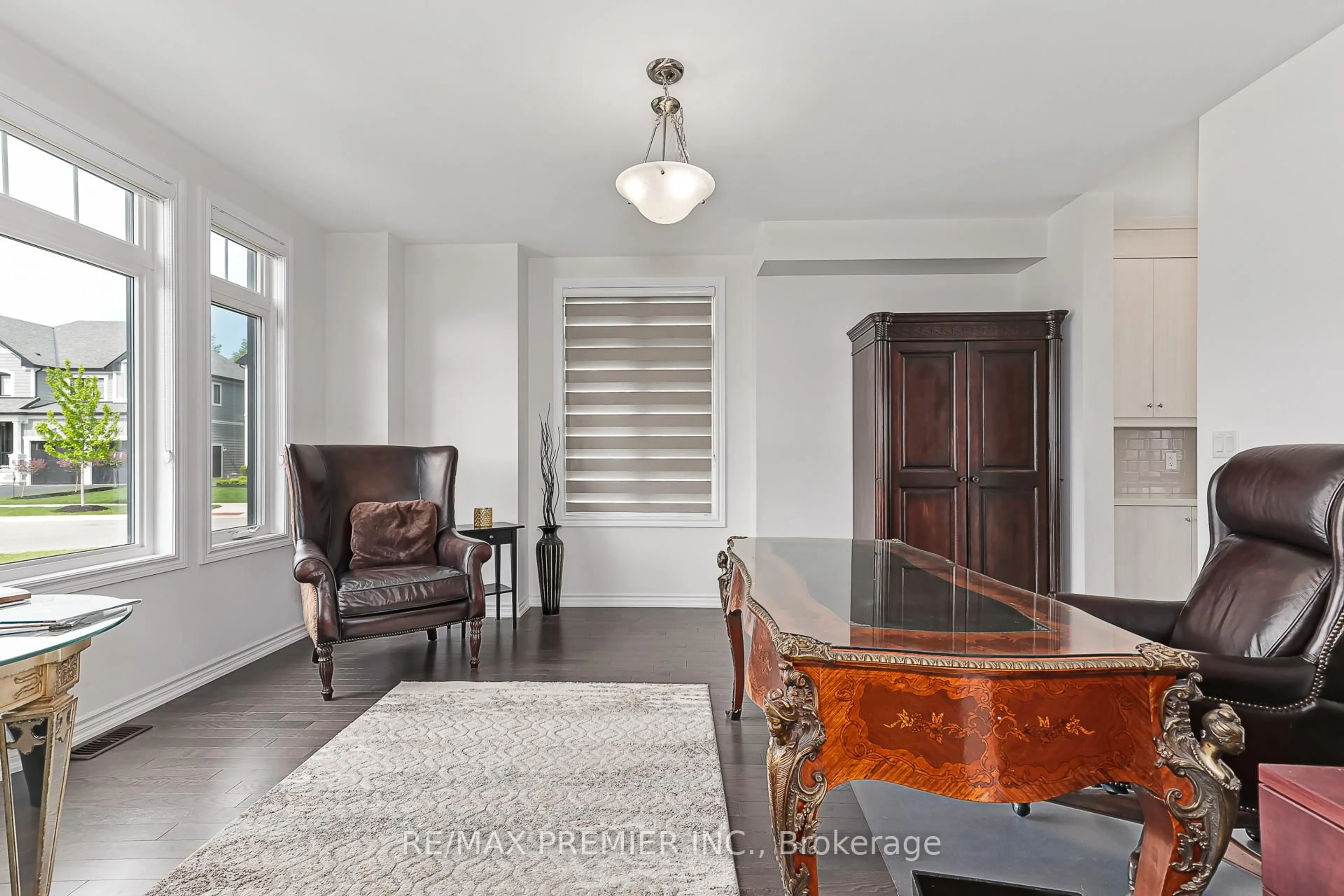 Unknown for 100 Stillwater Cres, Blue Mountains Ontario L9Y 4P5