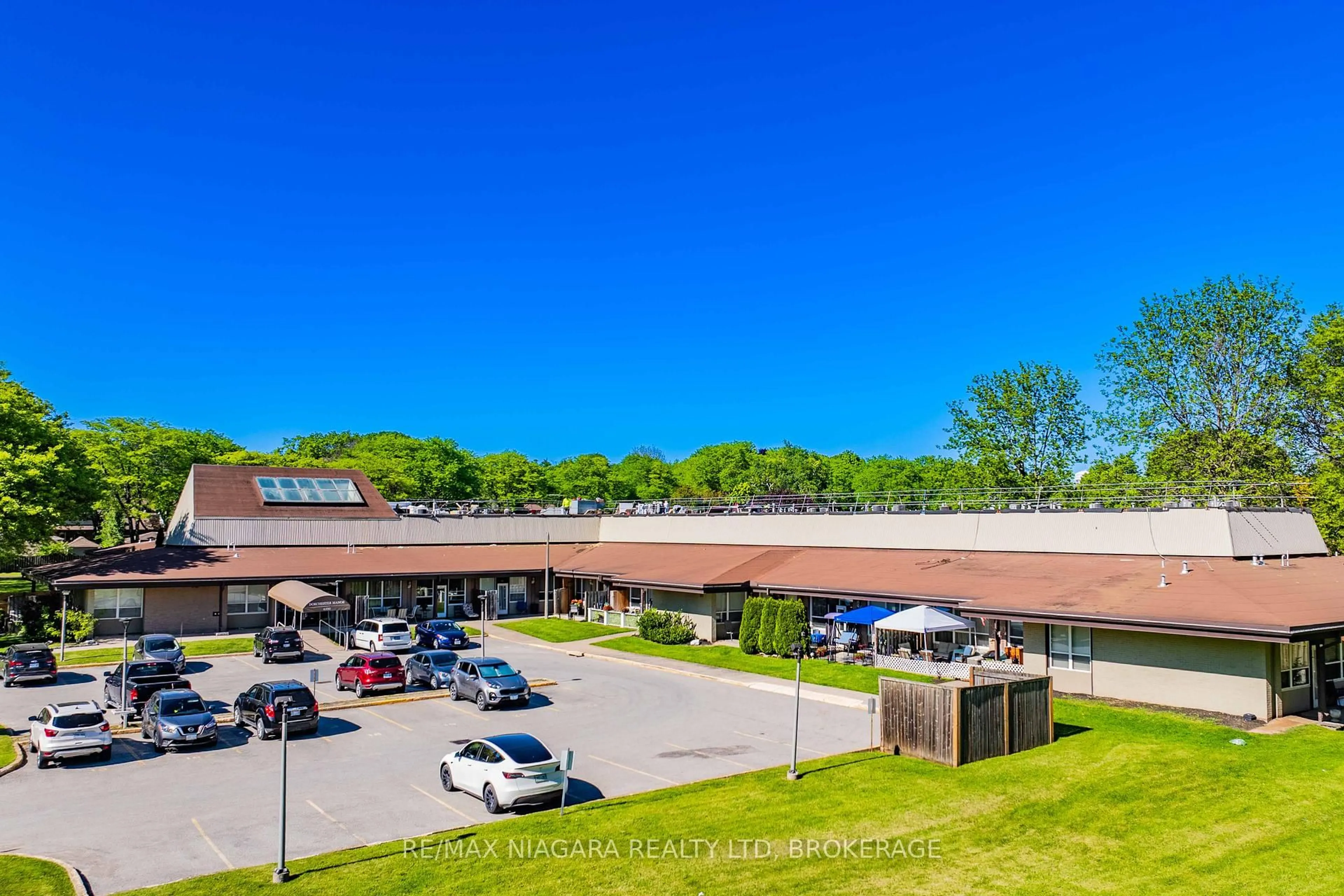 A pic from outside/outdoor area/front of a property/back of a property/a pic from drone, mountain view for 6350 Dorchester Rd #110, Niagara Falls Ontario L2G 0A1