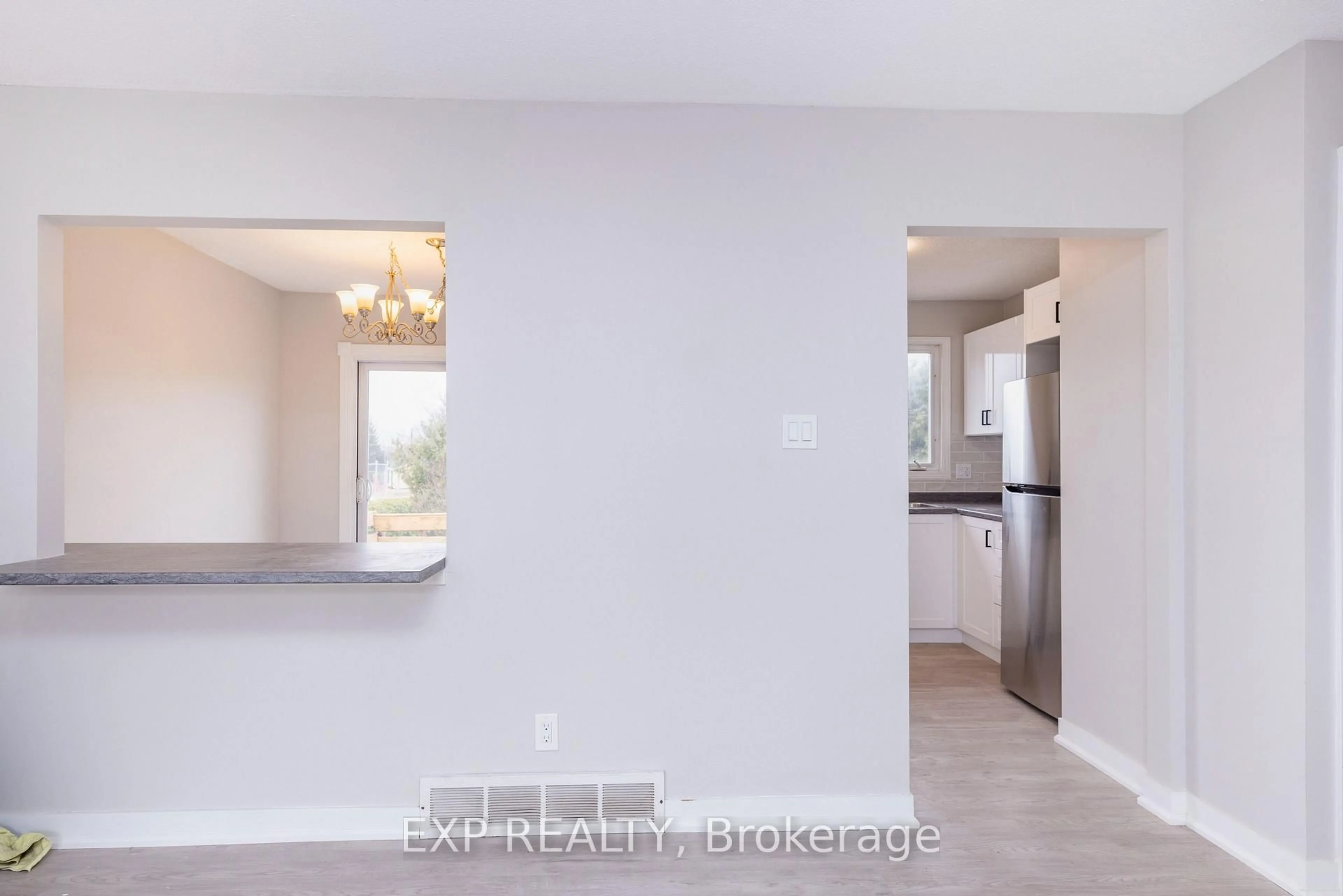 Open concept kitchen, ceramic/tile floor for 990 St Jacques St, Clarence-Rockland Ontario K4K 1C1