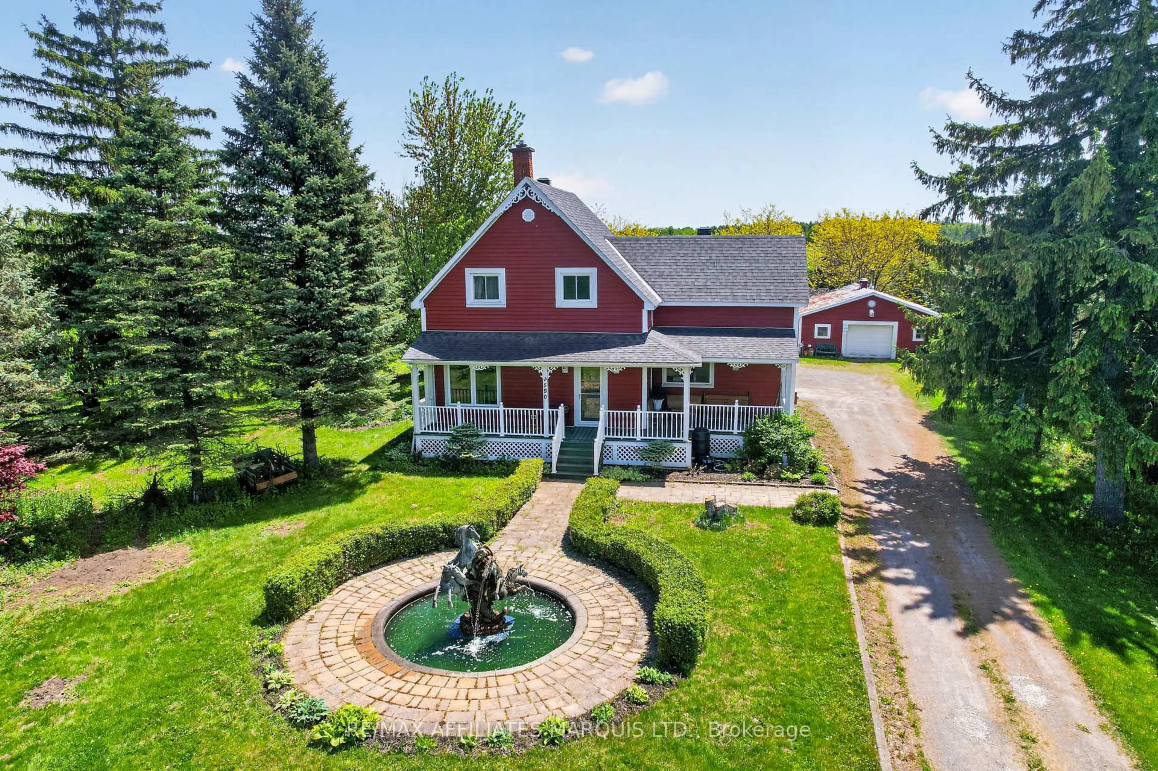 A pic from outside/outdoor area/front of a property/back of a property/a pic from drone, street for 1590 Cornwall Centre Rd, Cornwall Ontario K6H 5R7
