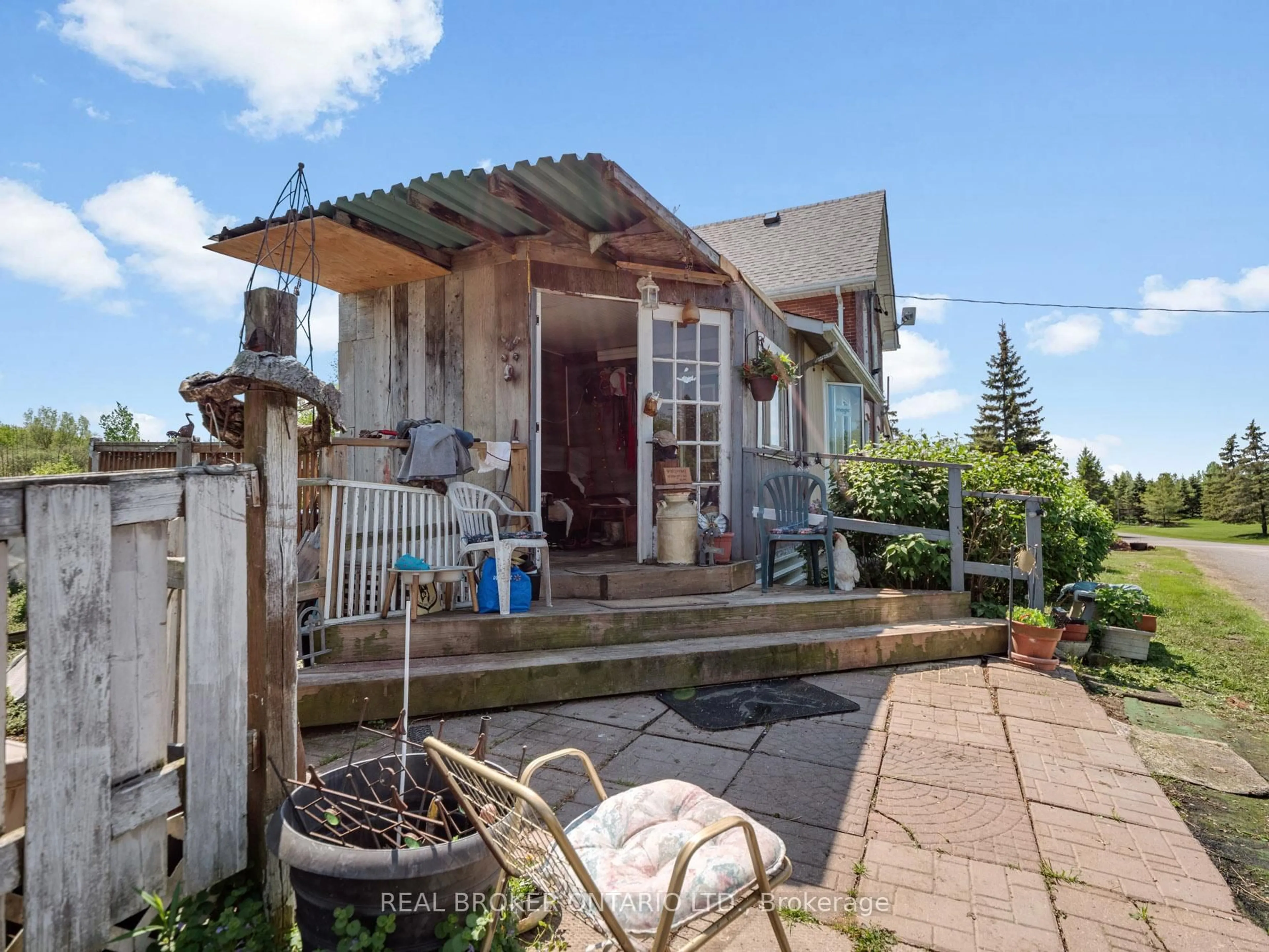 Patio, street for 4750 SHERKSTON Rd, Port Colborne Ontario L0S 1R0