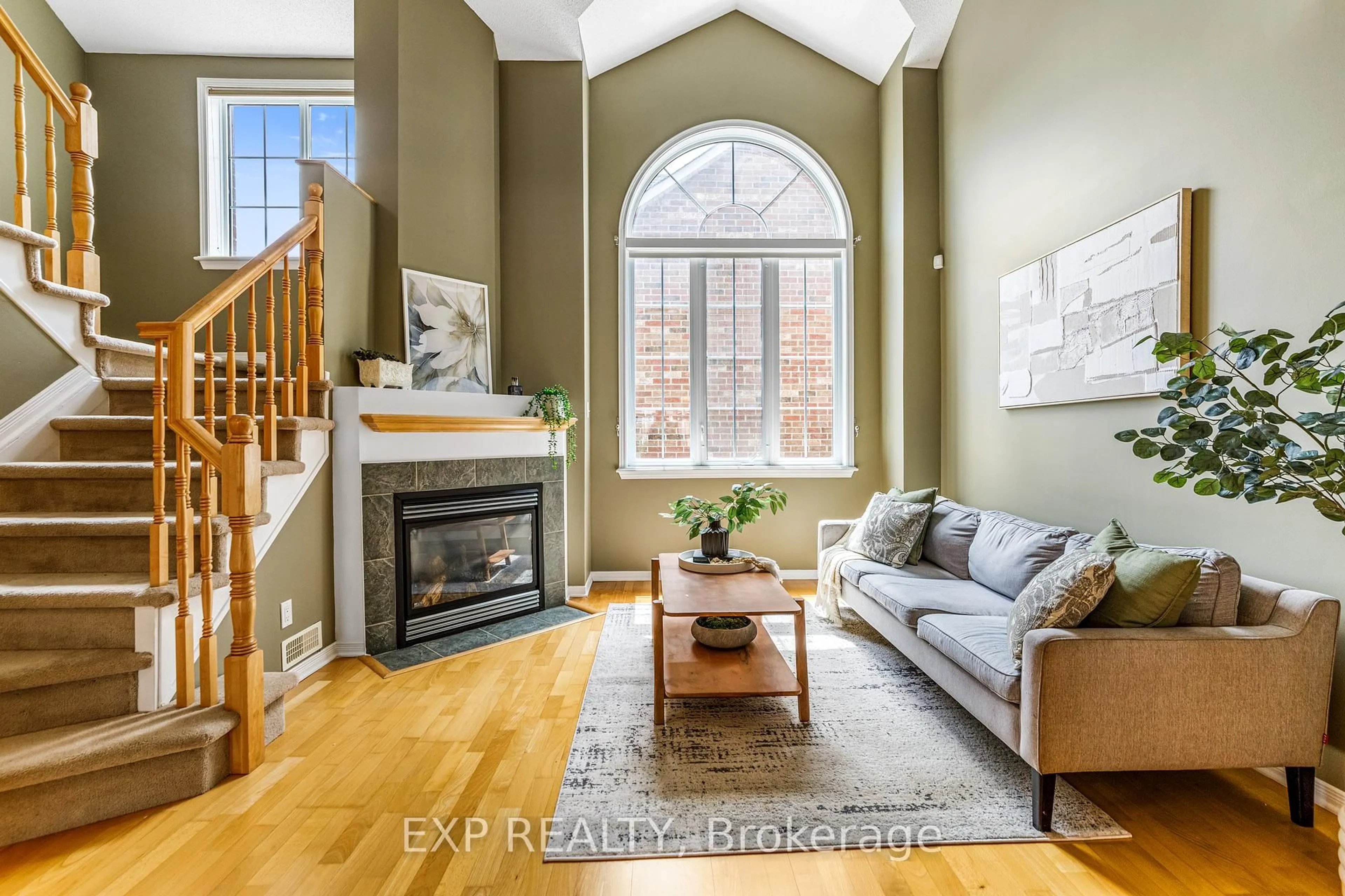 Living room with furniture, unknown for 102 Gatestone Private, Ottawa Ontario K1J 1K5