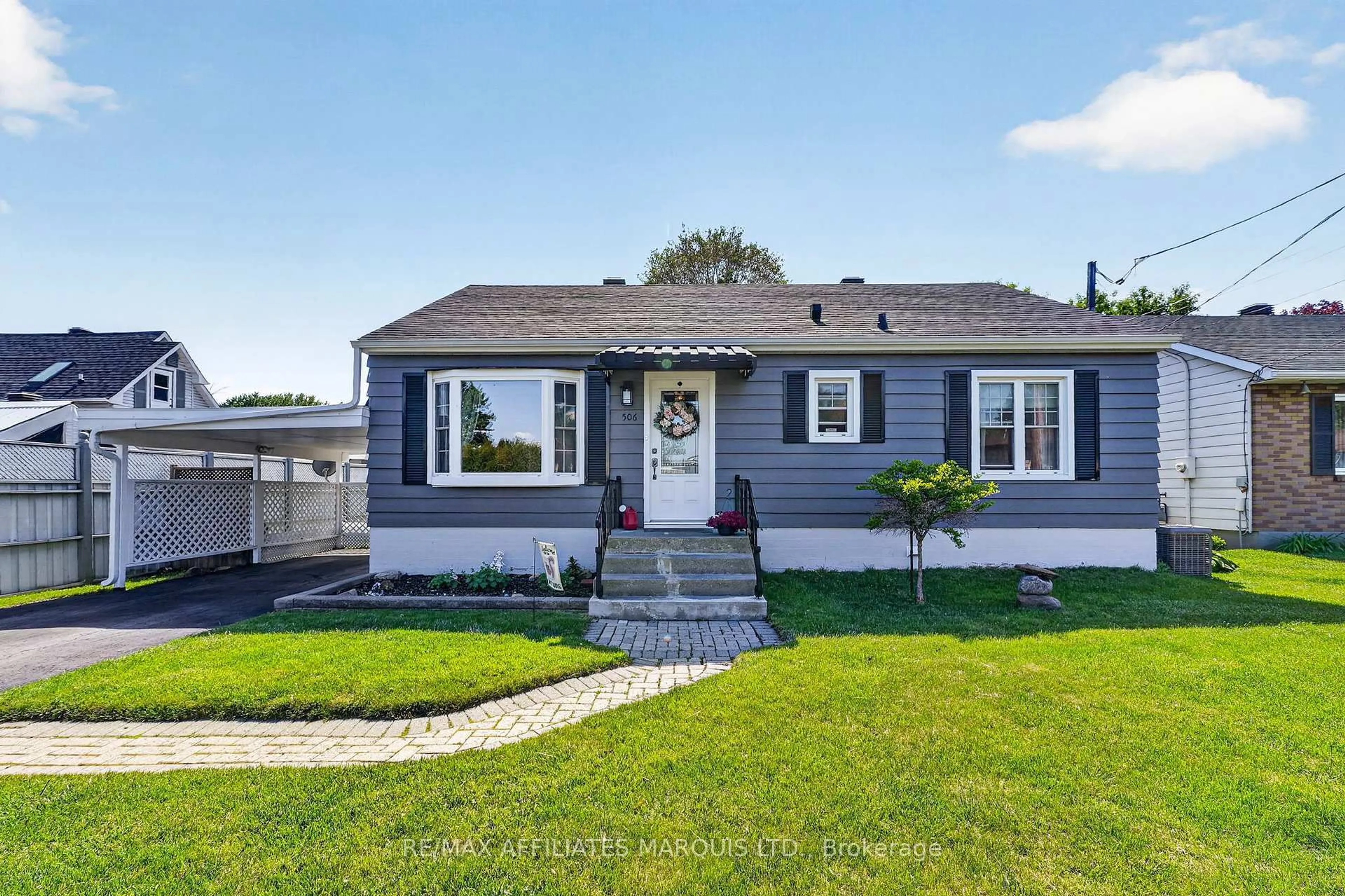 Home with vinyl exterior material, street for 506 Rivier Pl, Cornwall Ontario K6J 4B2