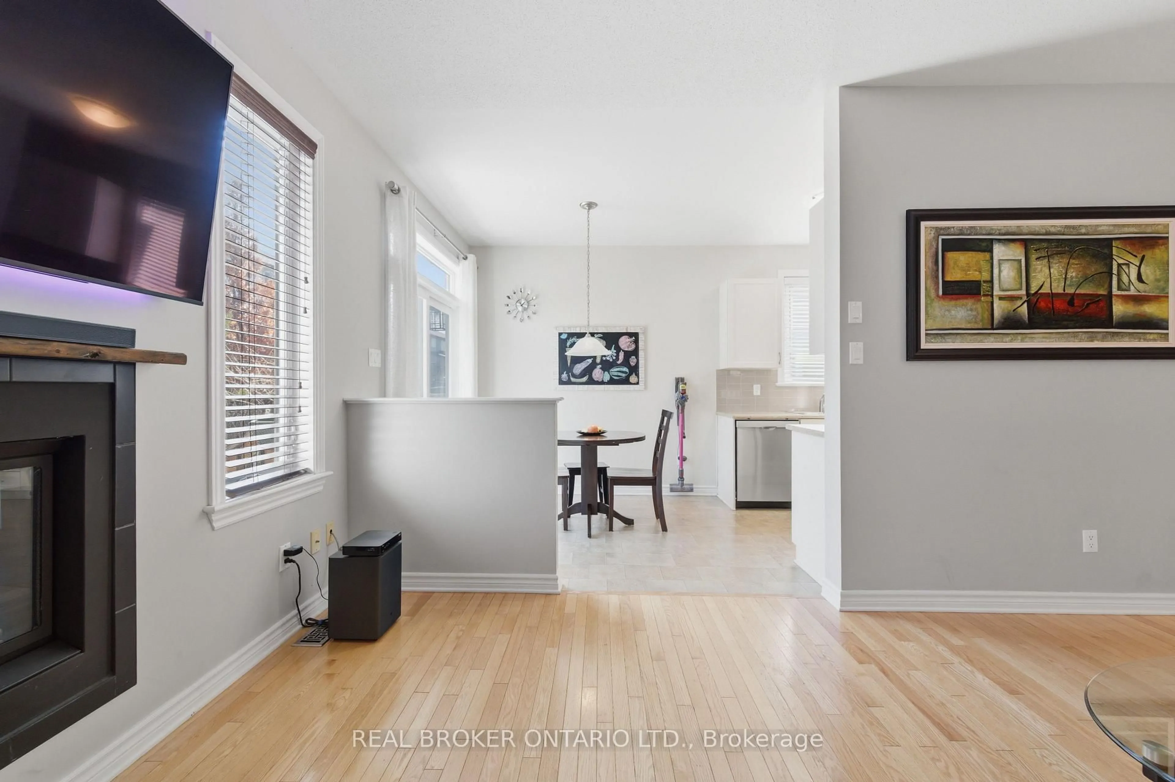 Unknown for 417 STALWART Cres, Ottawa Ontario K1T 0H2