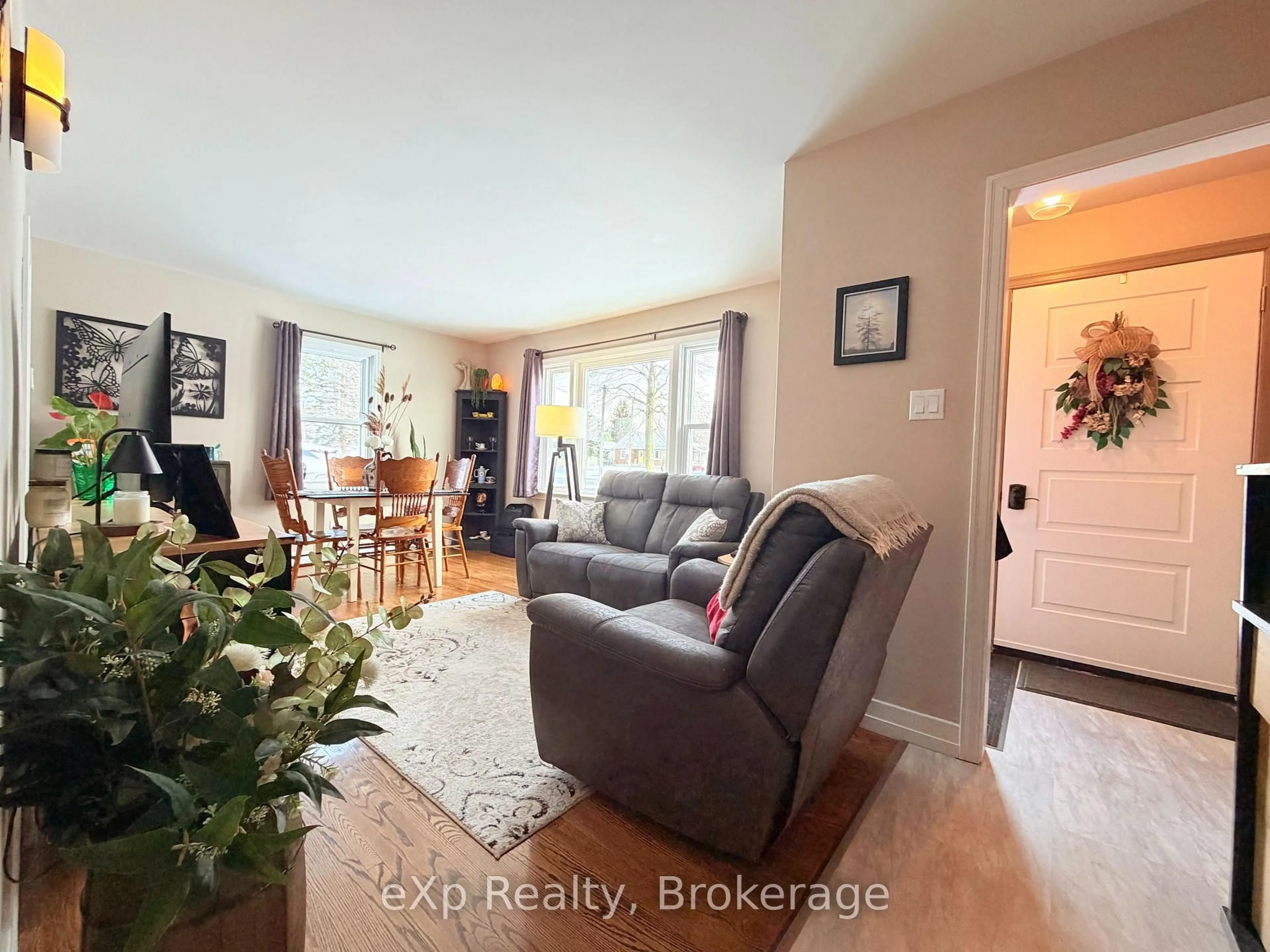 Living room with furniture, unknown for 1043 9 Highway, South Bruce Ontario N0G 2J0