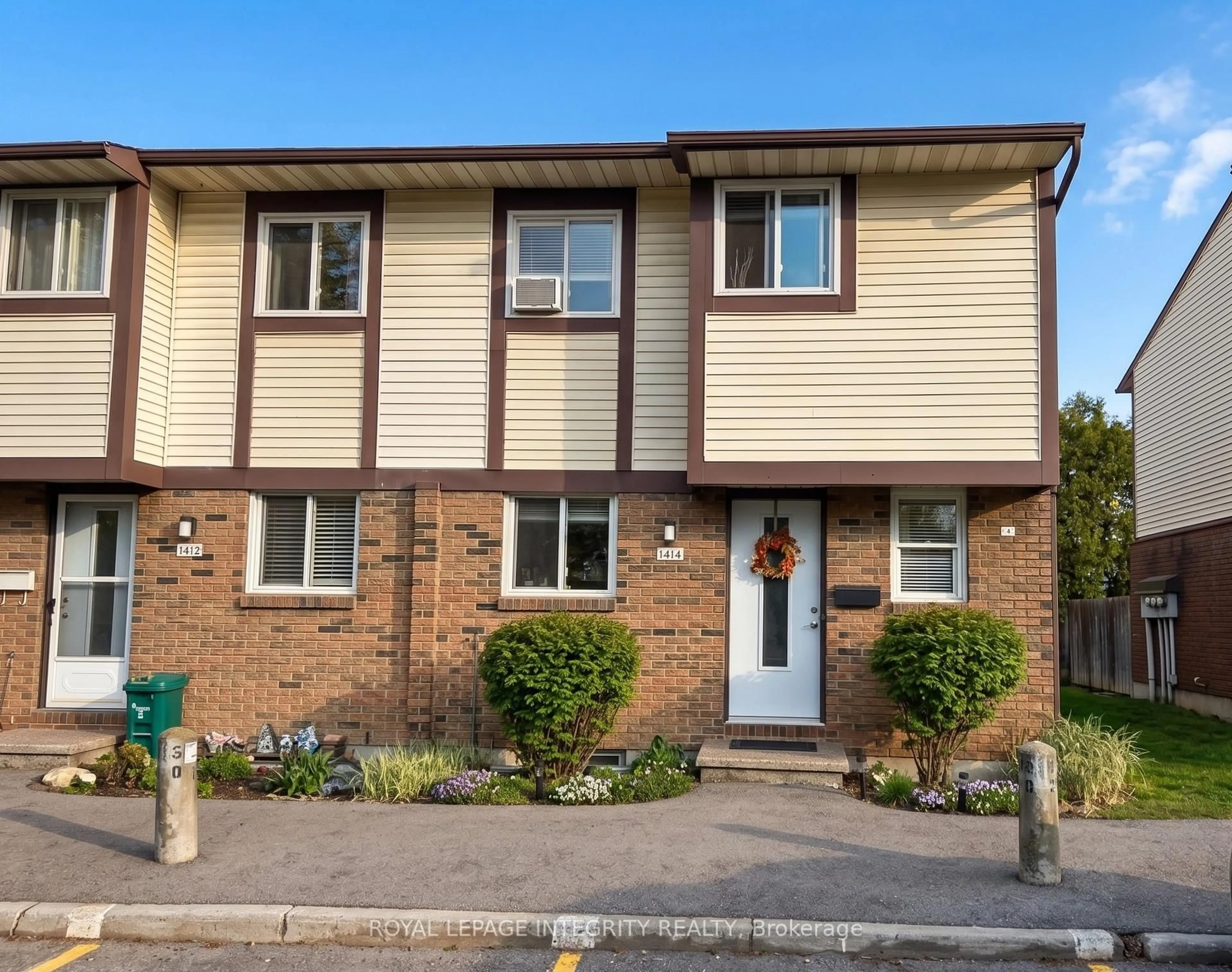 Unknown for 1414 Foxwell St #6, Ottawa Ontario K1B 5J4