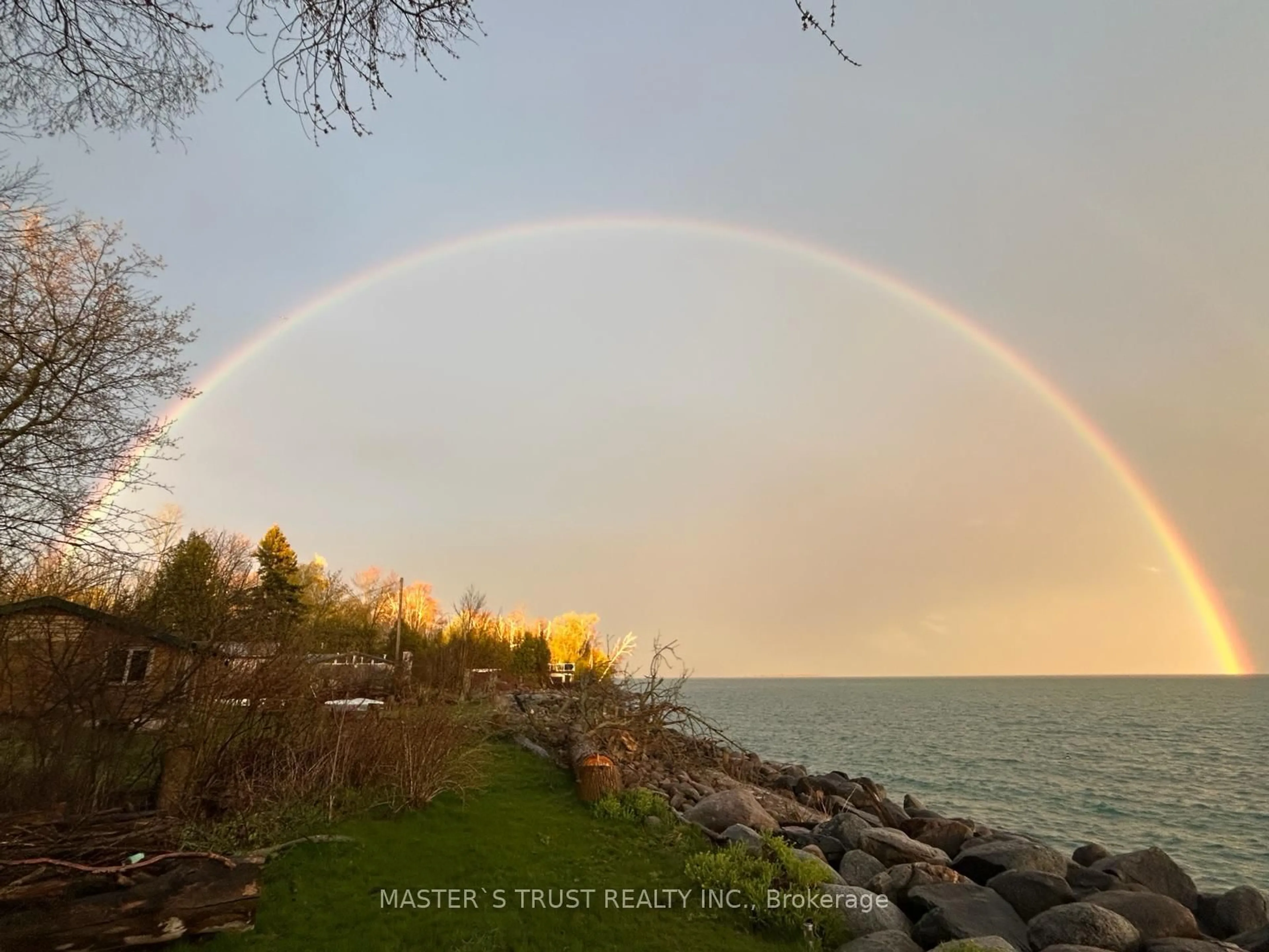 Blurry image for 129 BEACH Dr, Cramahe Ontario K0K 1H0