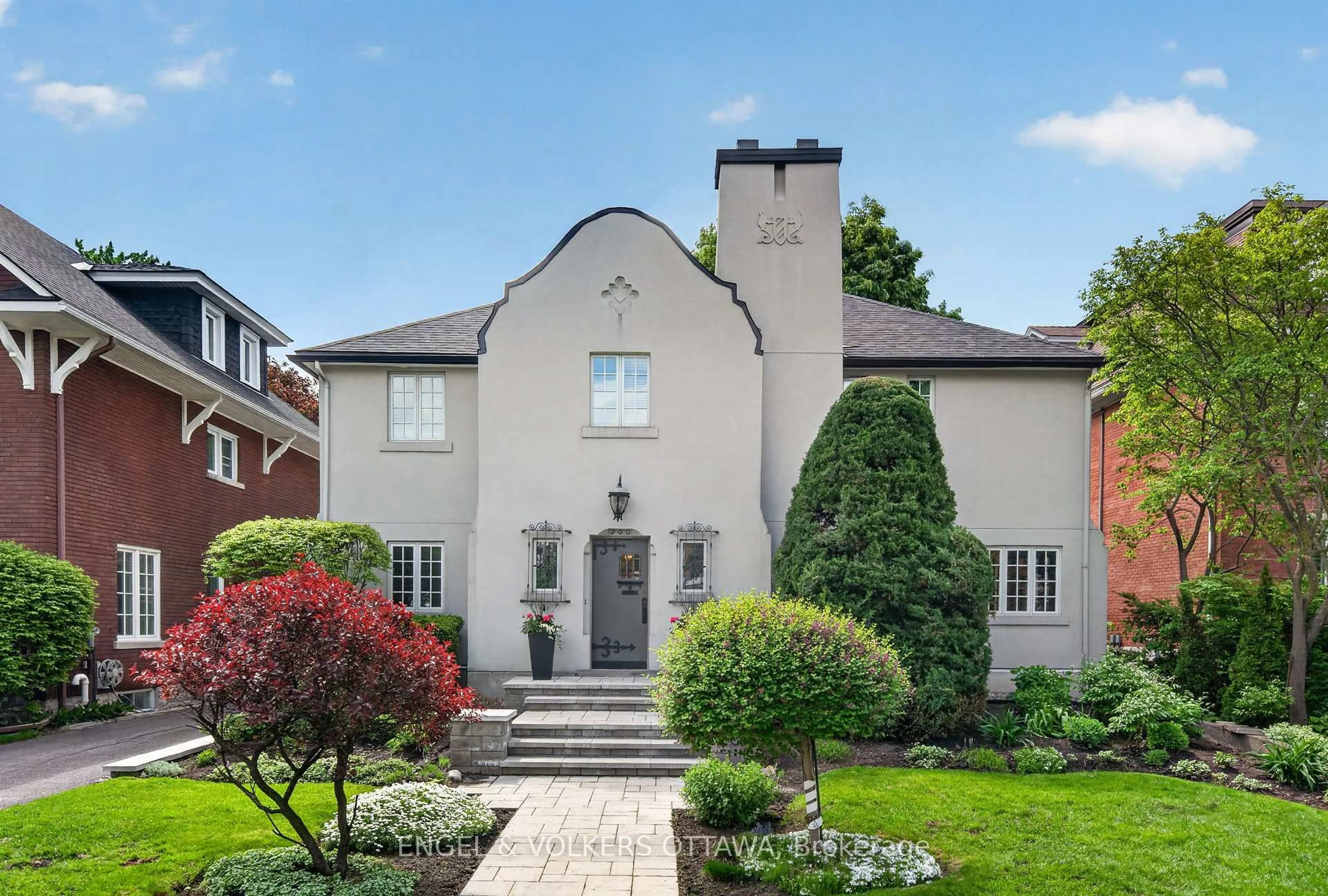Home with brick exterior material, street for 200 Clemow Ave, Ottawa Ontario K1S 2B4