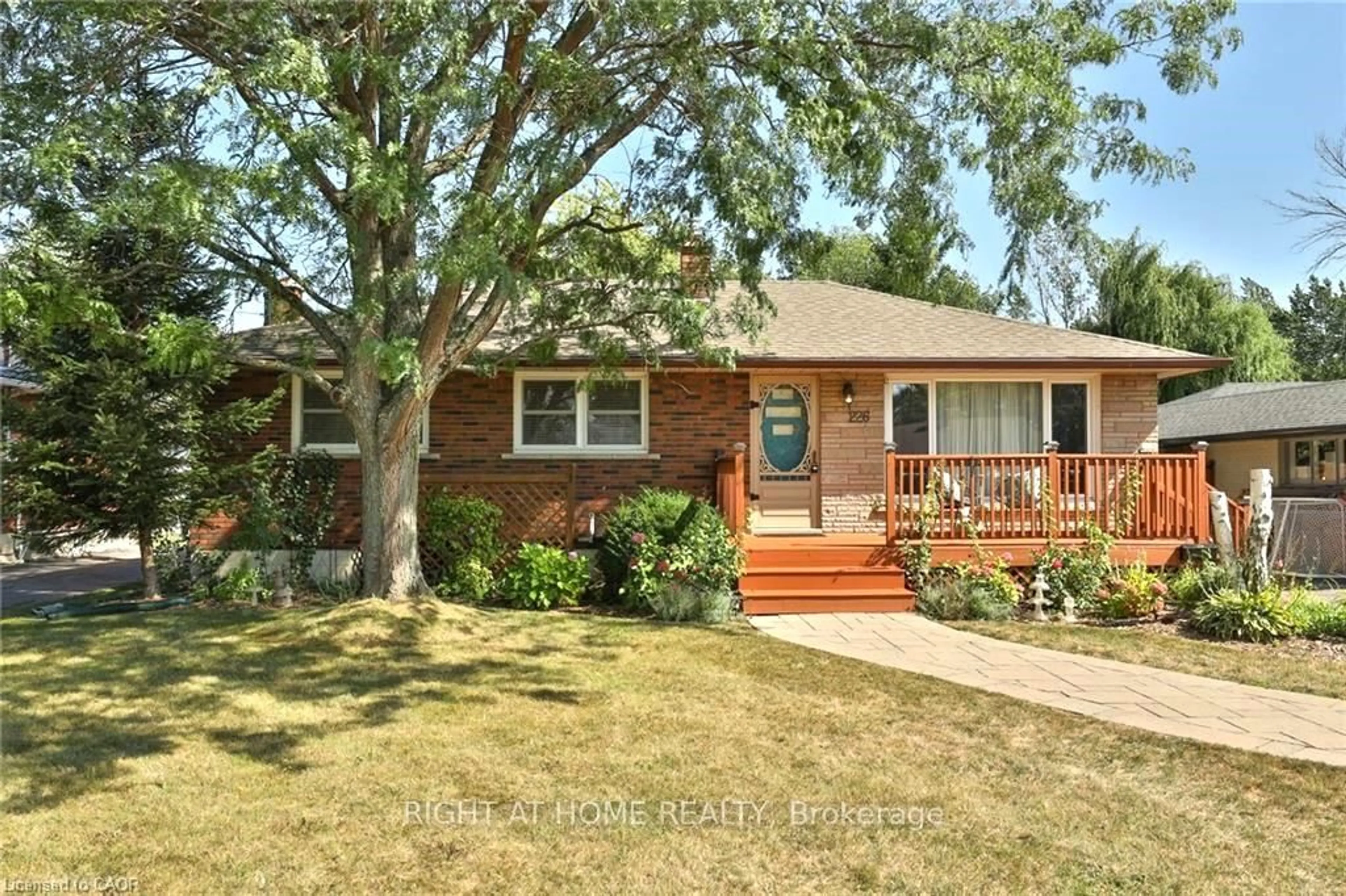 Home with brick exterior material, street for 226 Bel Air Ave, Hamilton Ontario L8E 5K2