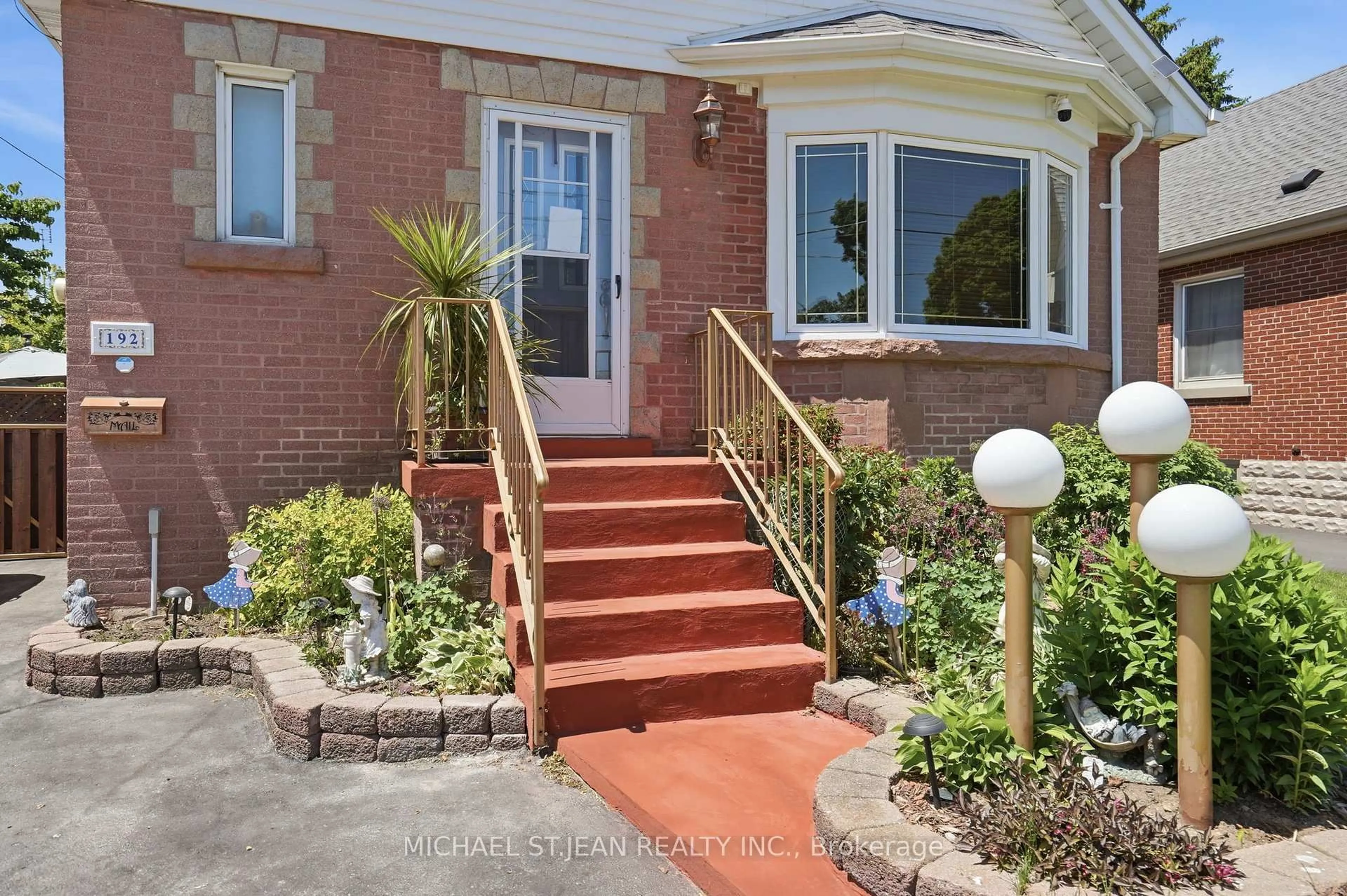 Unknown for 192 Parkdale Ave, Hamilton Ontario L8K 3P4