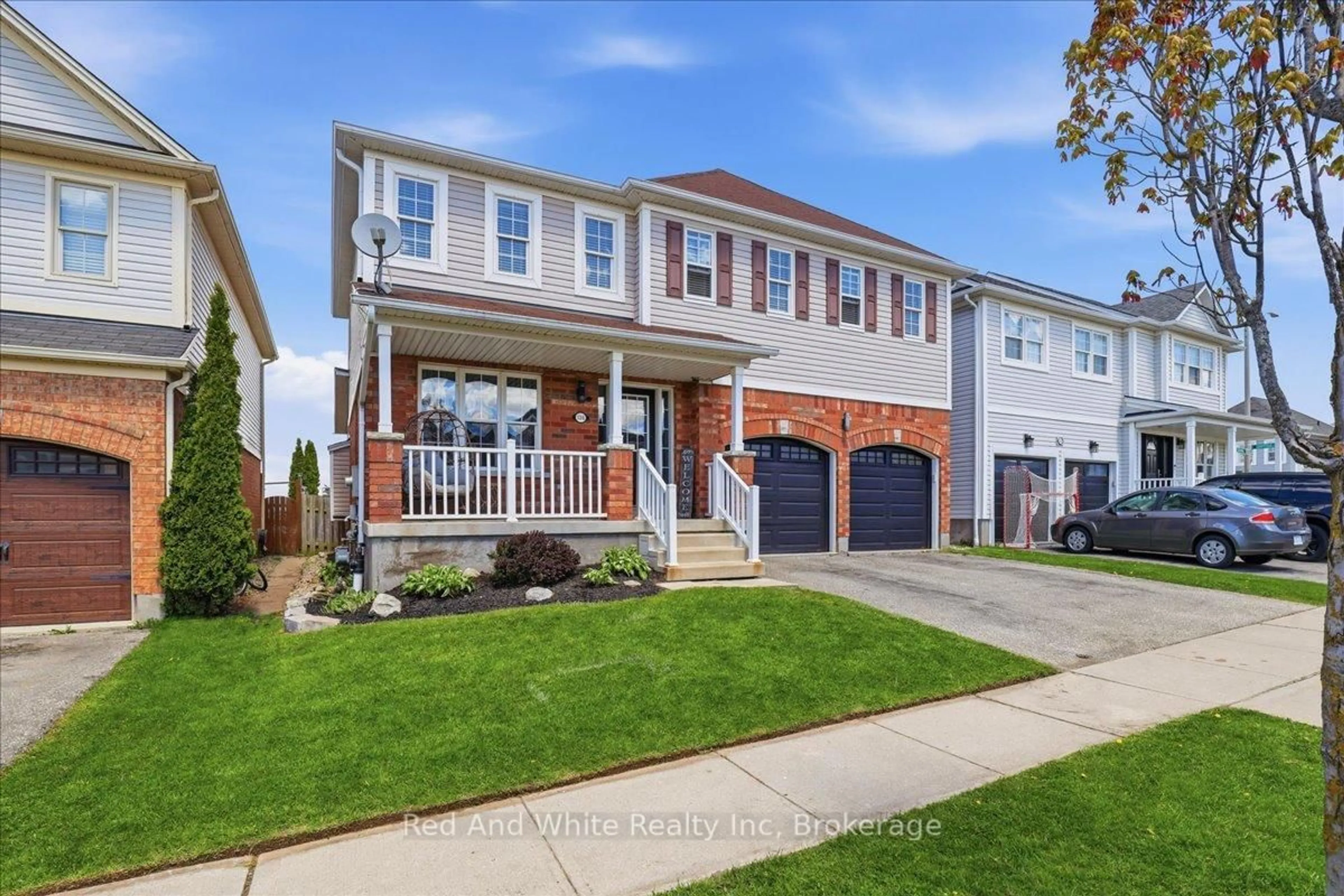 Home with brick exterior material, street for 136 Carpenter Rd, Cambridge Ontario N1P 1J4