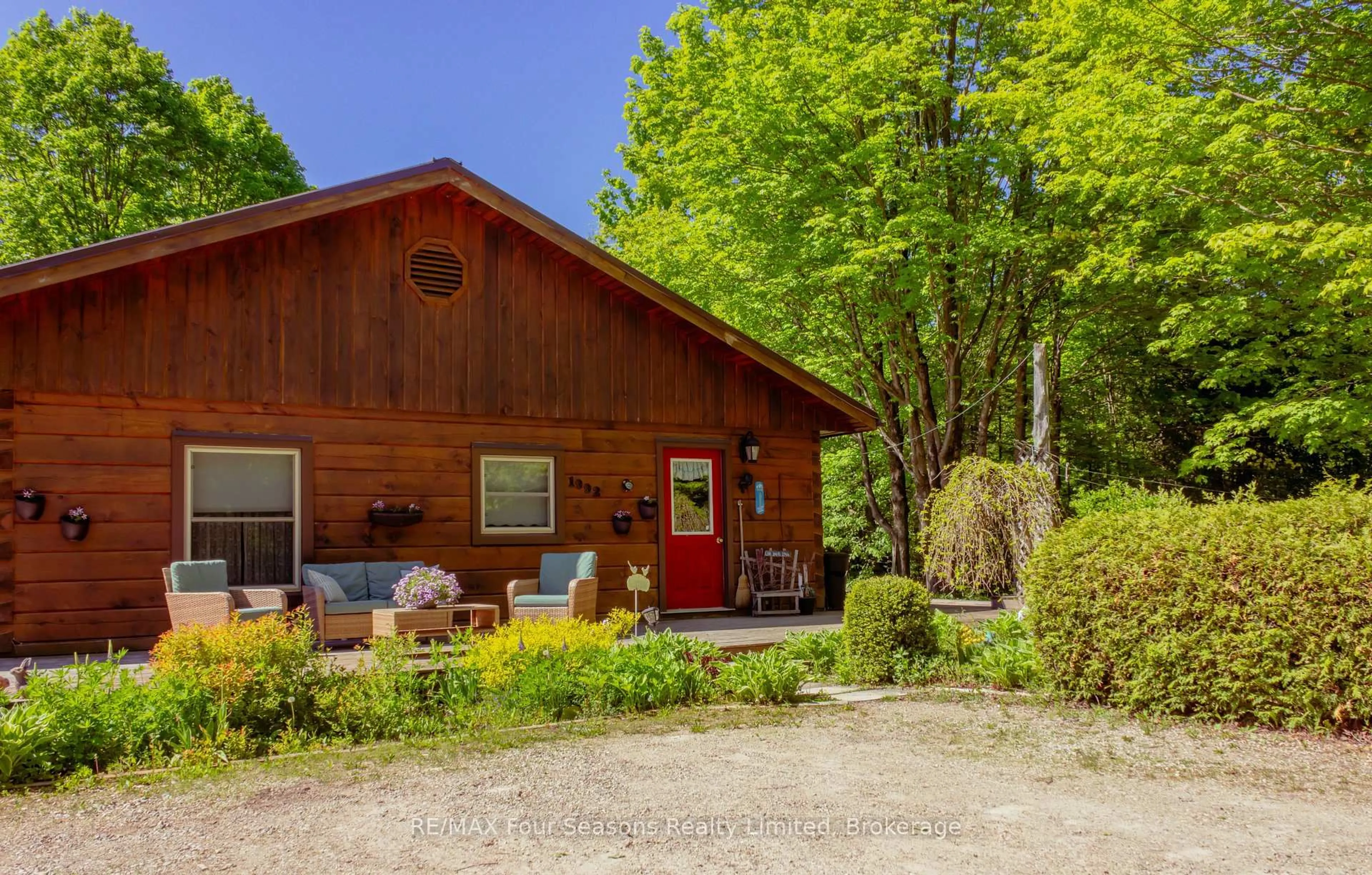 Patio, unknown for 600072 50 Sdrd, Chatsworth Ontario N0H 1R0