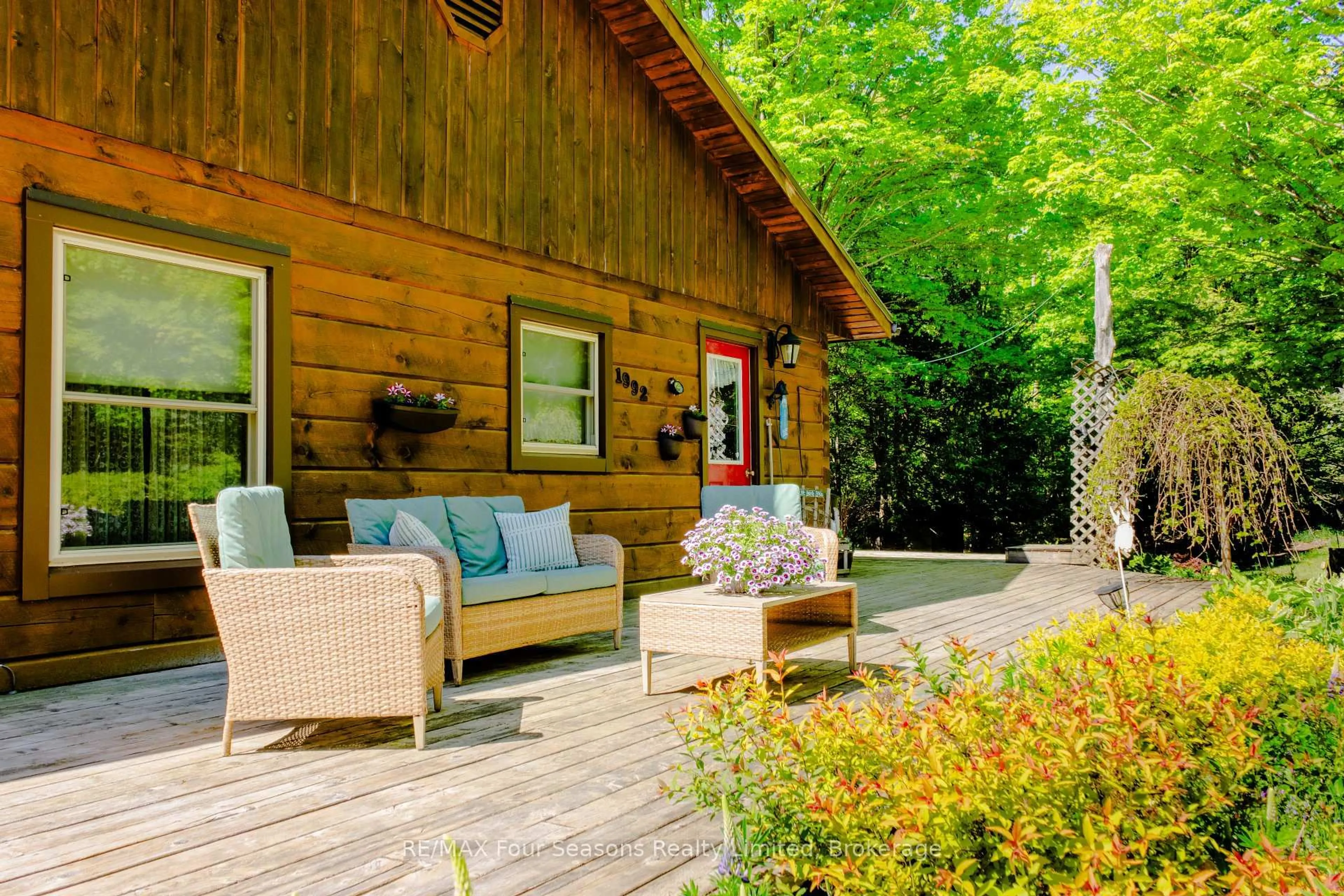 Patio, unknown for 600072 50 Sdrd, Chatsworth Ontario N0H 1R0