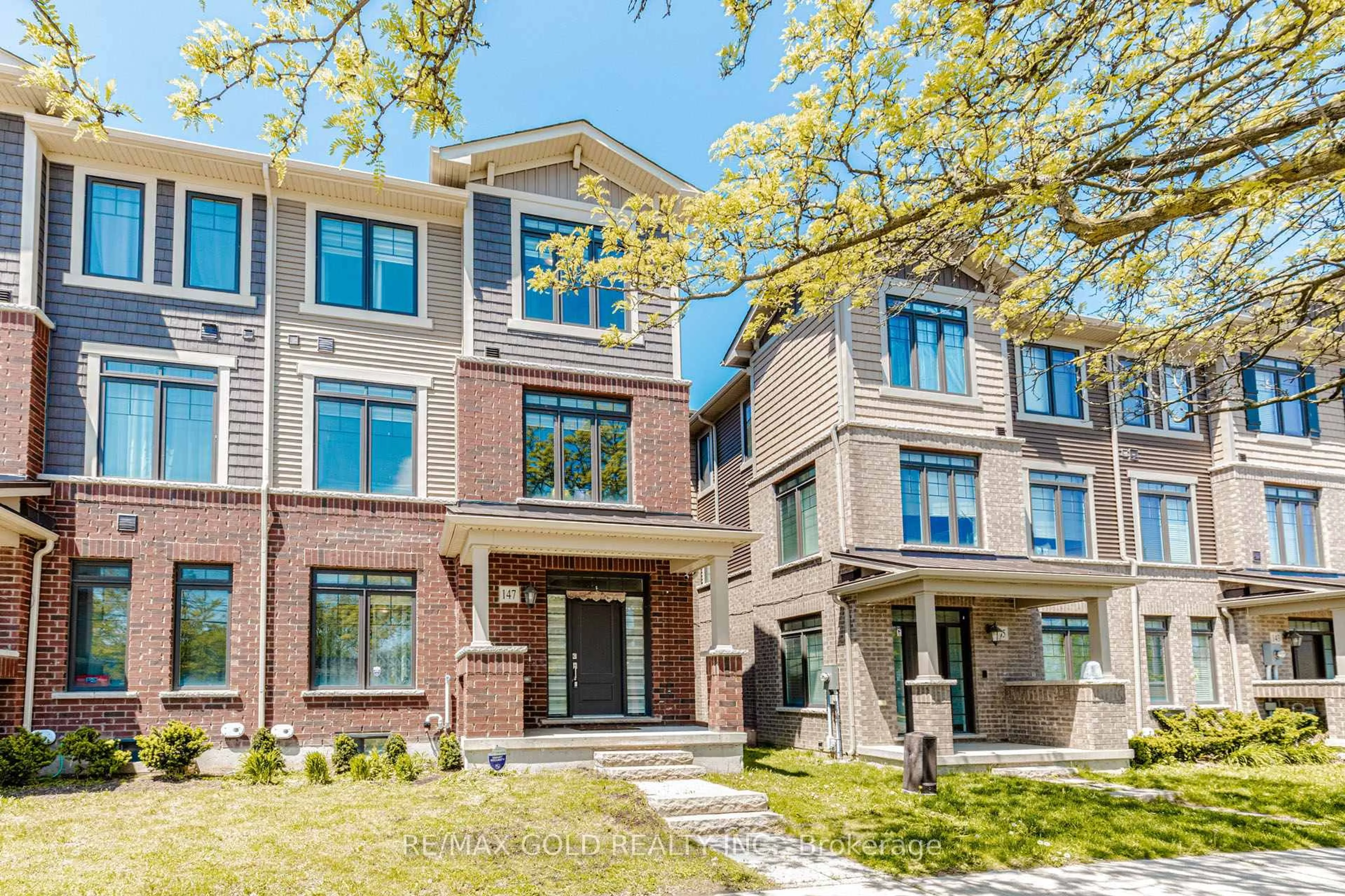 Home with brick exterior material, street for 147 Hibiscus Lane, Hamilton Ontario L8K 0A3