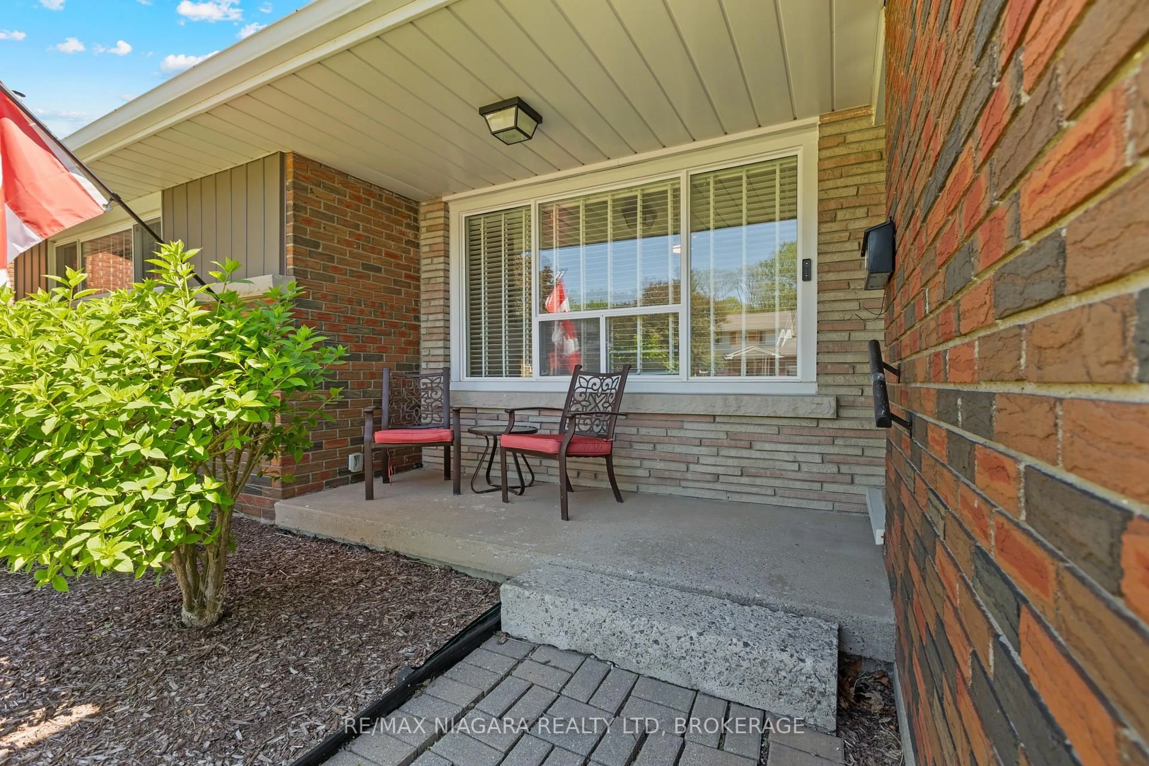 Unknown for 12 Claremount Circ, Welland Ontario L3C 2P5