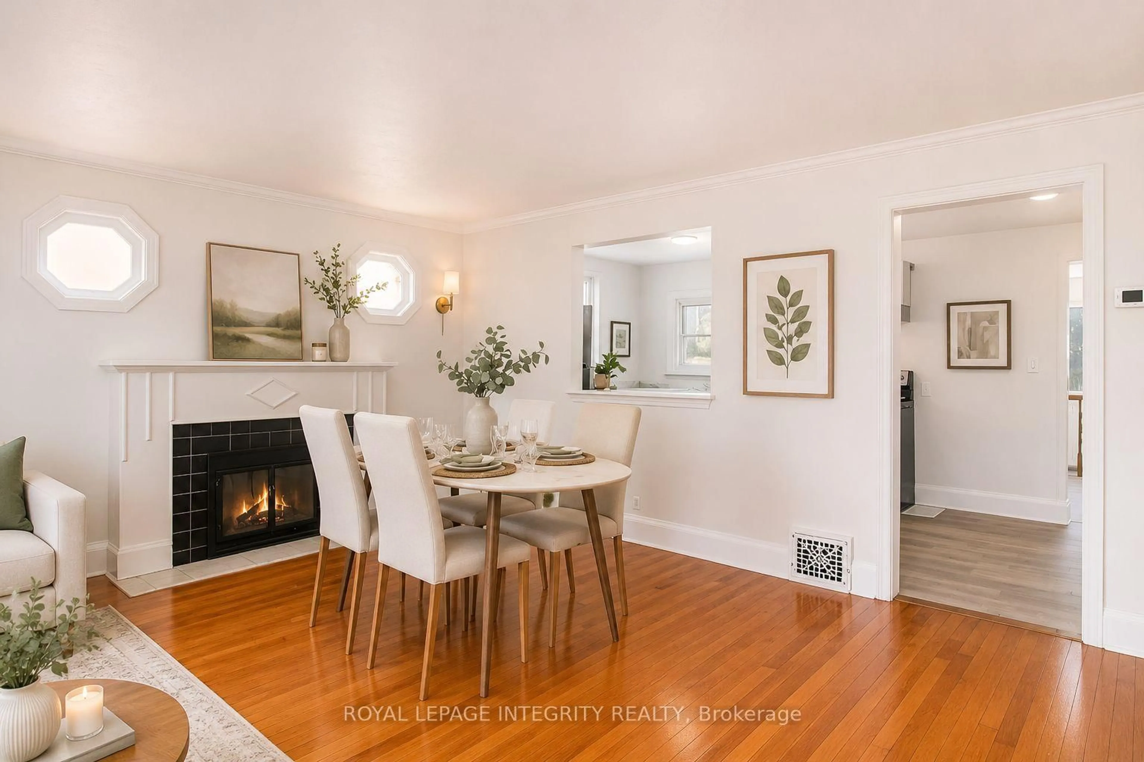 Dining room, wood/laminate floor for 81 BURLAND St, Ottawa Ontario K2B 6J9