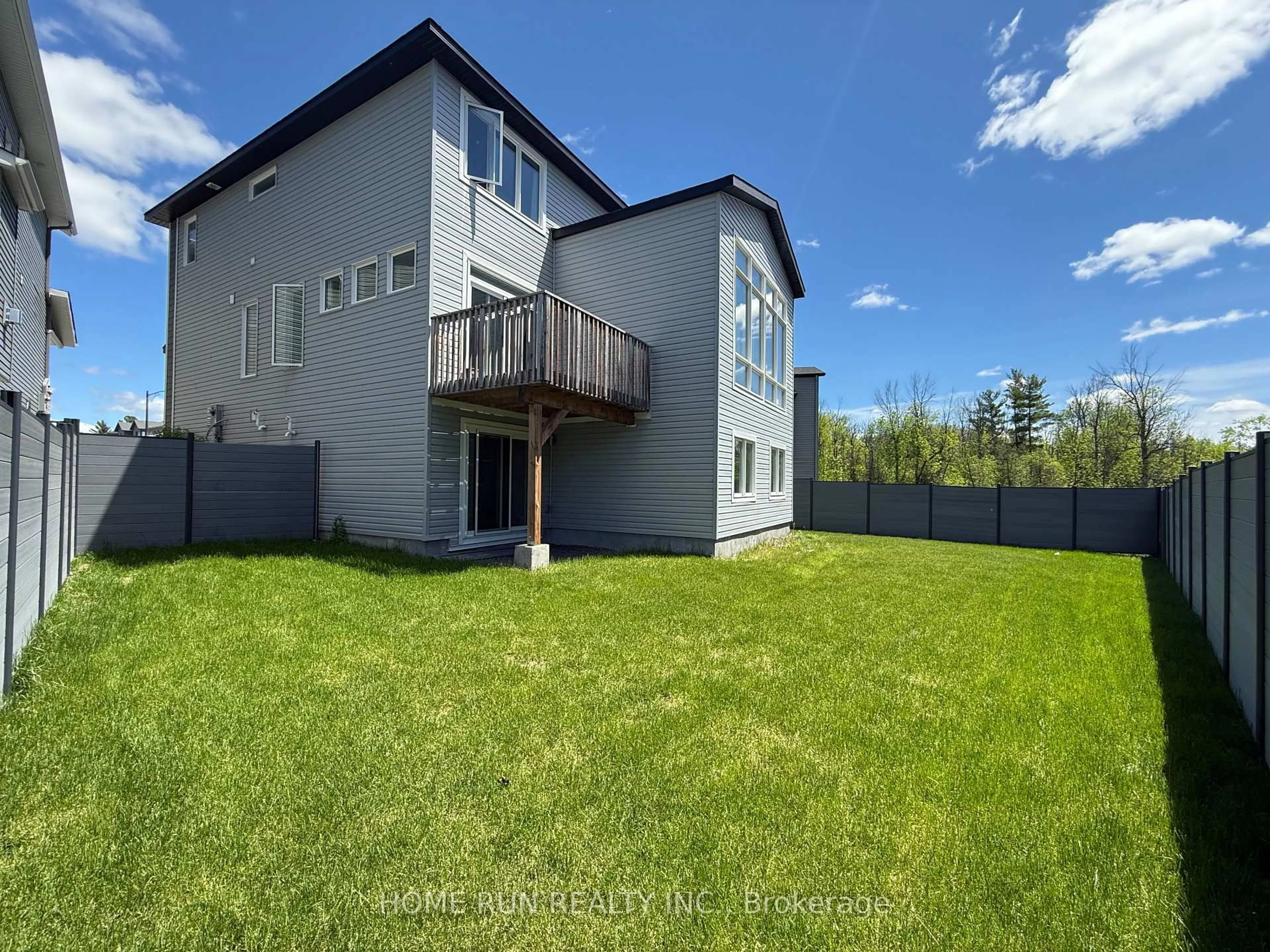A pic from outside/outdoor area/front of a property/back of a property/a pic from drone, unknown for 271 Ketchikan Cres, Kanata Ontario K2T 0S2