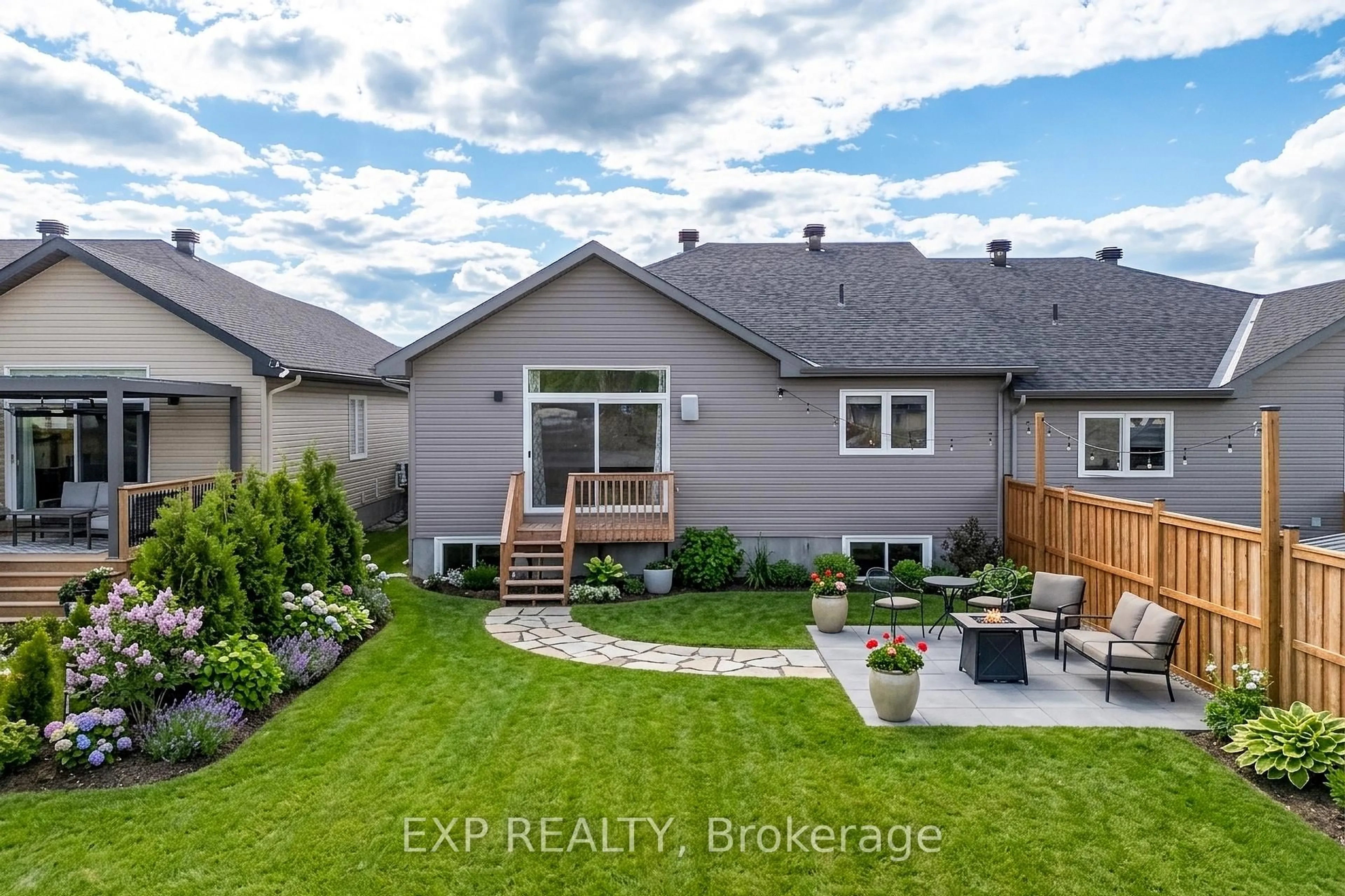 A pic from outside/outdoor area/front of a property/back of a property/a pic from drone, unknown for 38 Yade Rd, Arnprior Ontario K7S 0K1