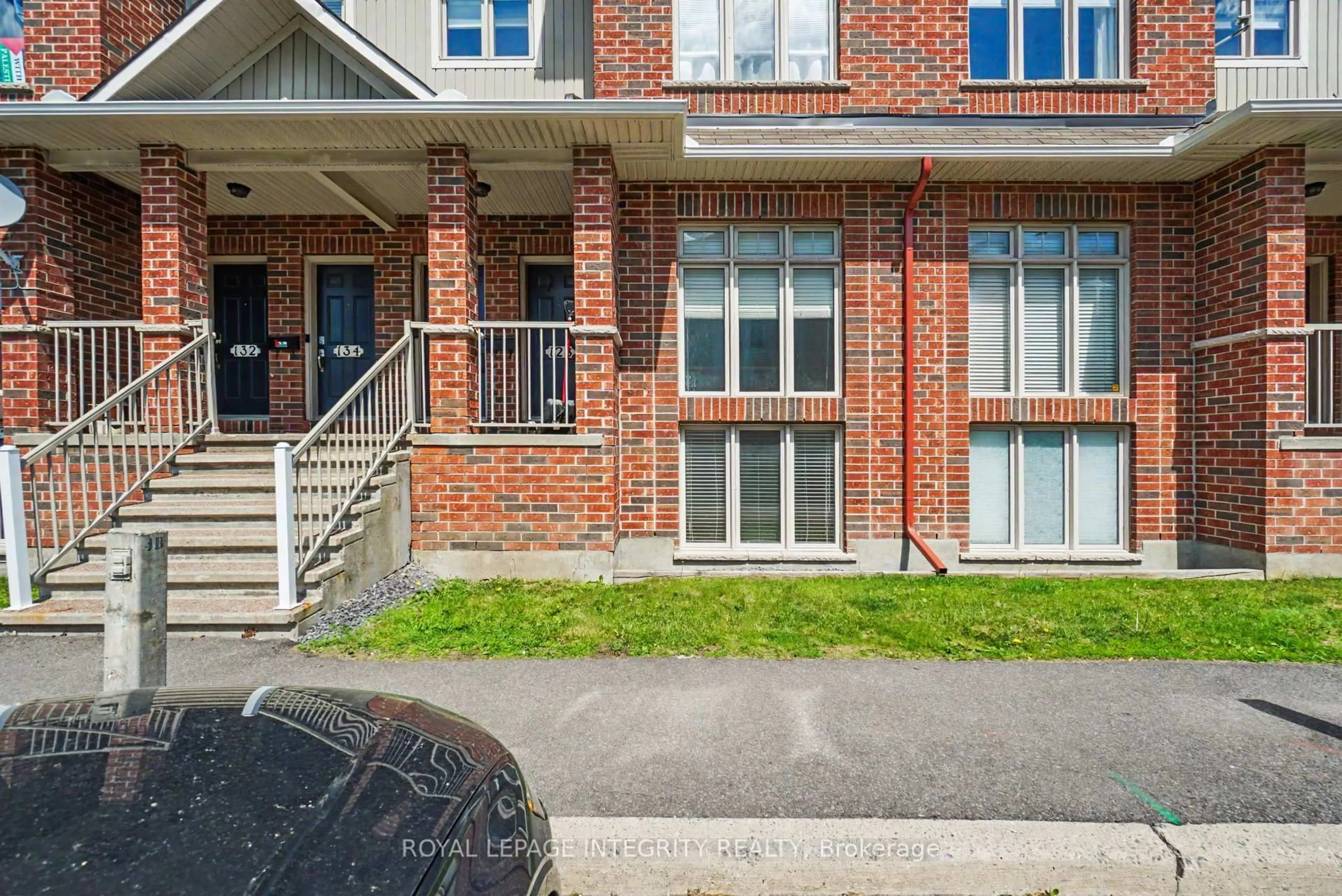 Unknown for 1512 Walkley Rd #128, Ottawa Ontario K1V 2G5