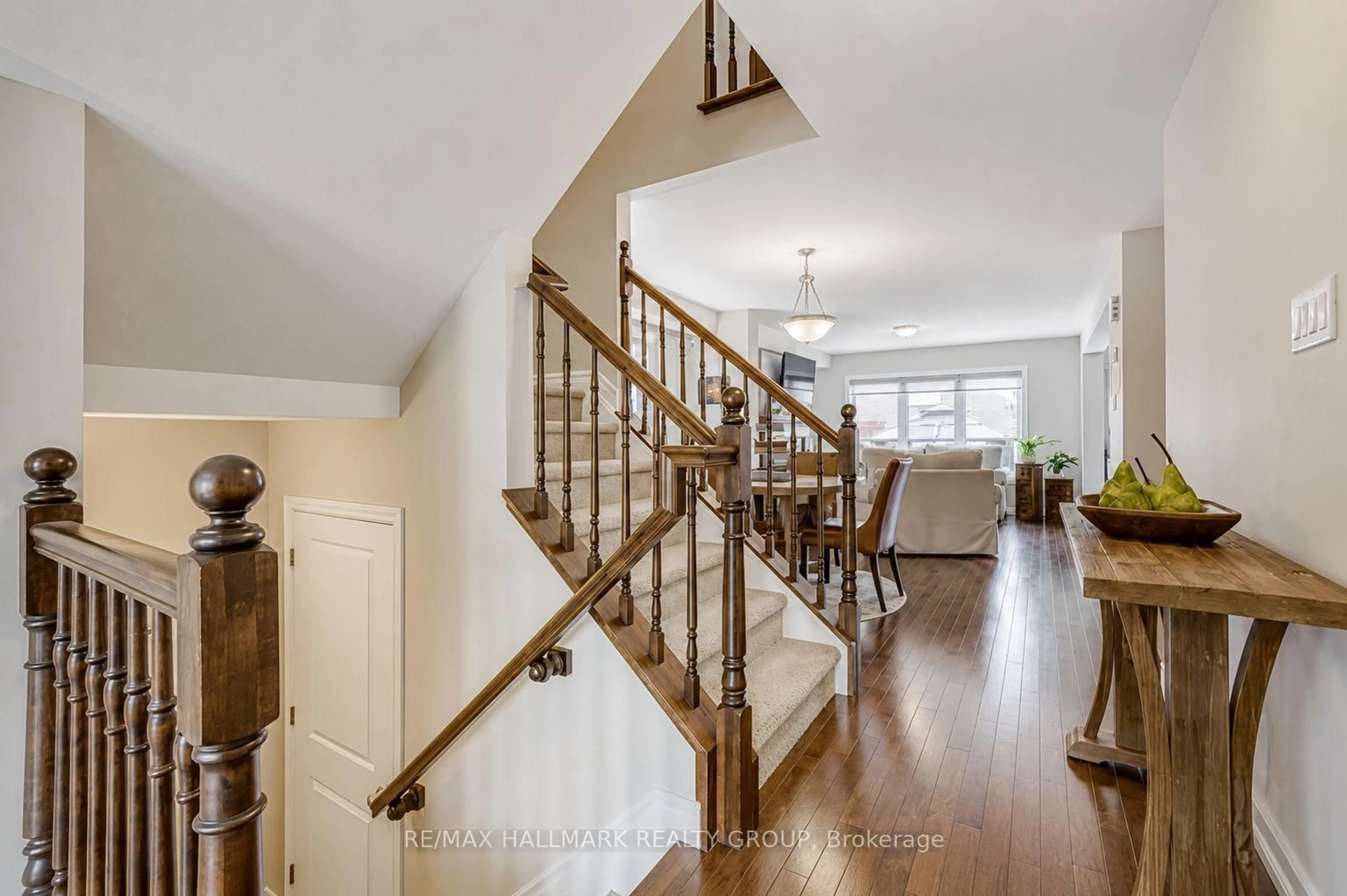 Unknown for 6335 Renaud Rd, Ottawa Ontario K1W 0J4