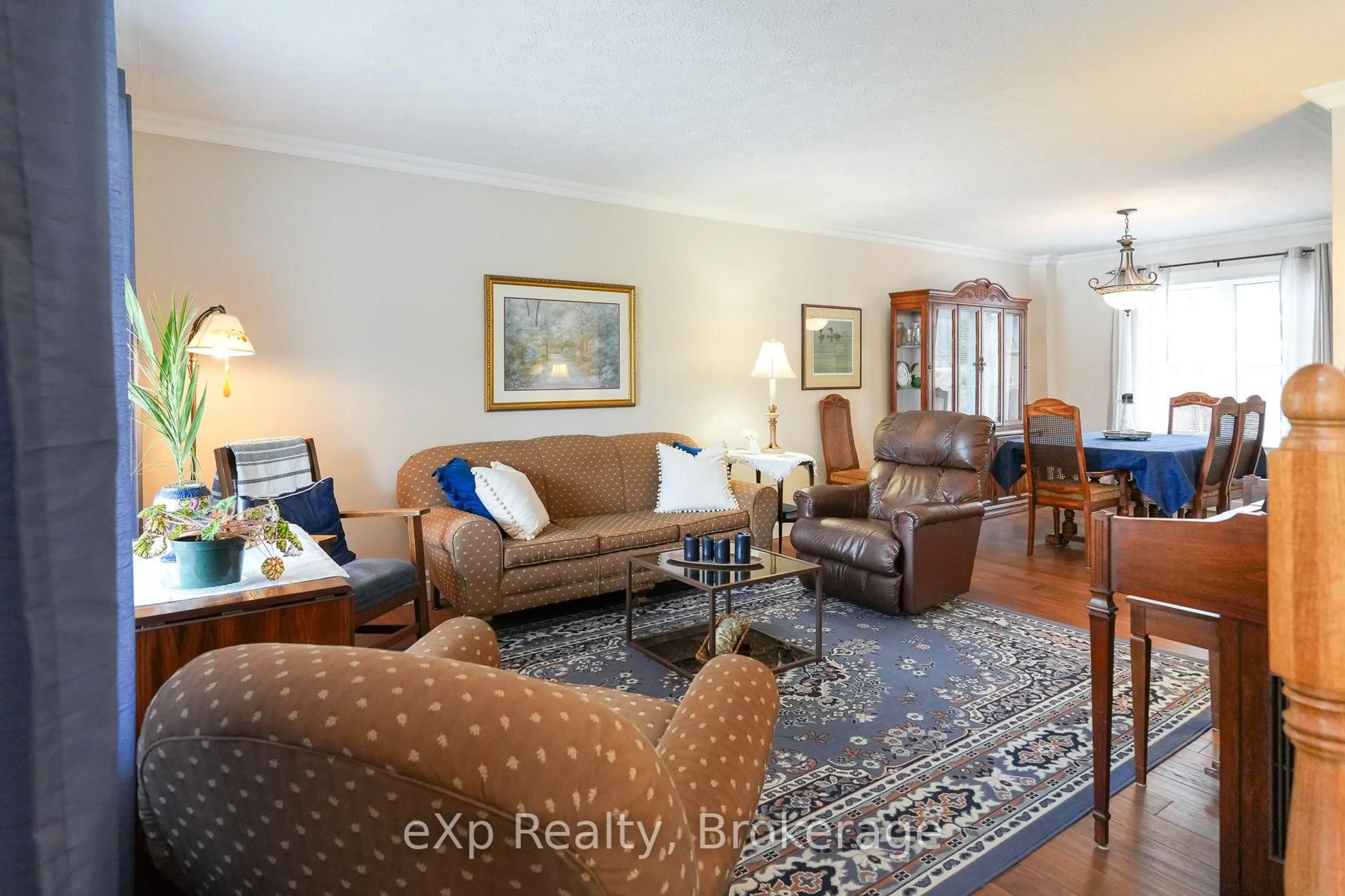 Living room with furniture, unknown for 8 Sandpiper Crt, Saugeen Shores Ontario N0H 2L0