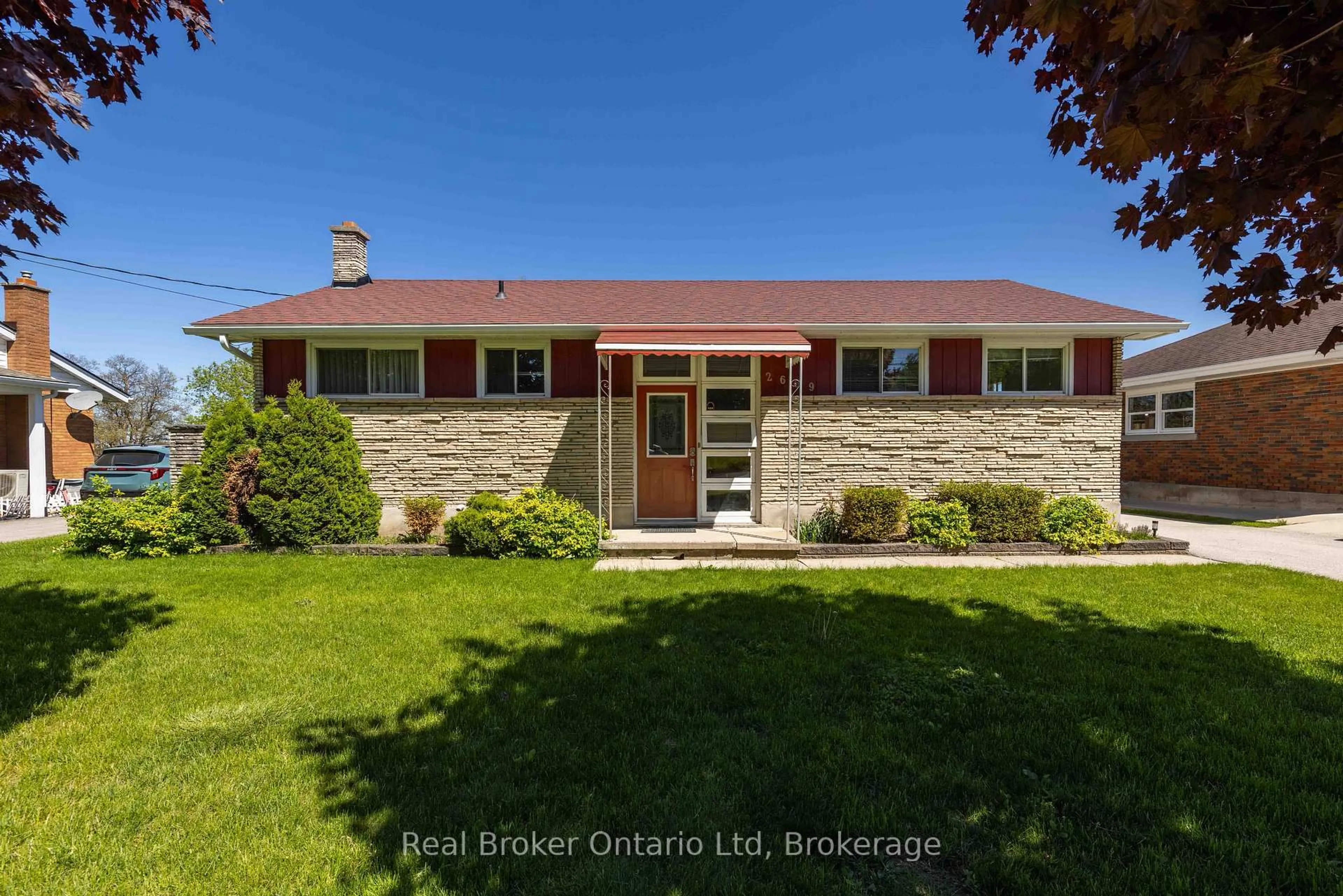 Home with brick exterior material, street for 2669 3rd Ave, Owen Sound Ontario N4K 4S9