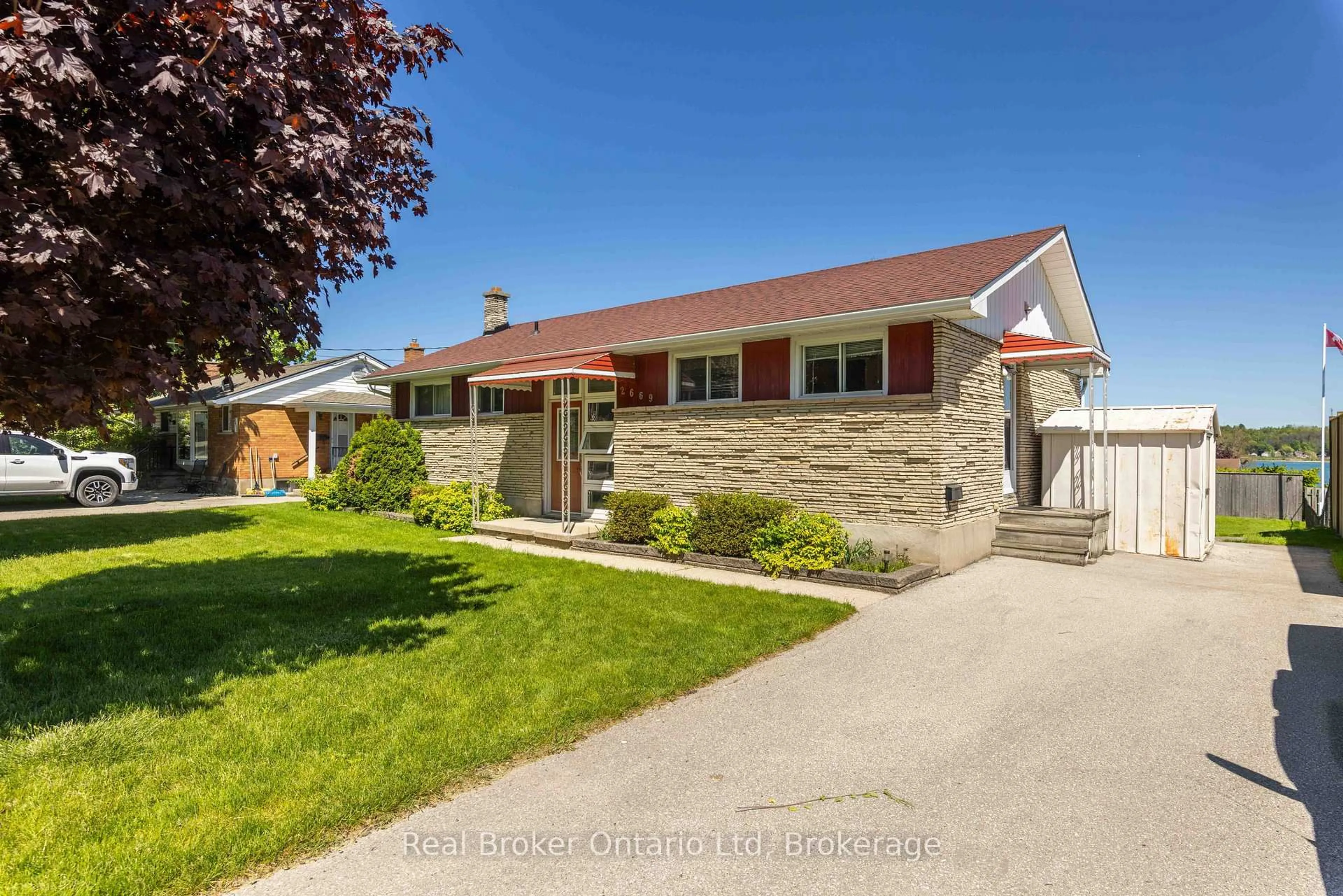 Unknown for 2669 3rd Ave, Owen Sound Ontario N4K 4S9