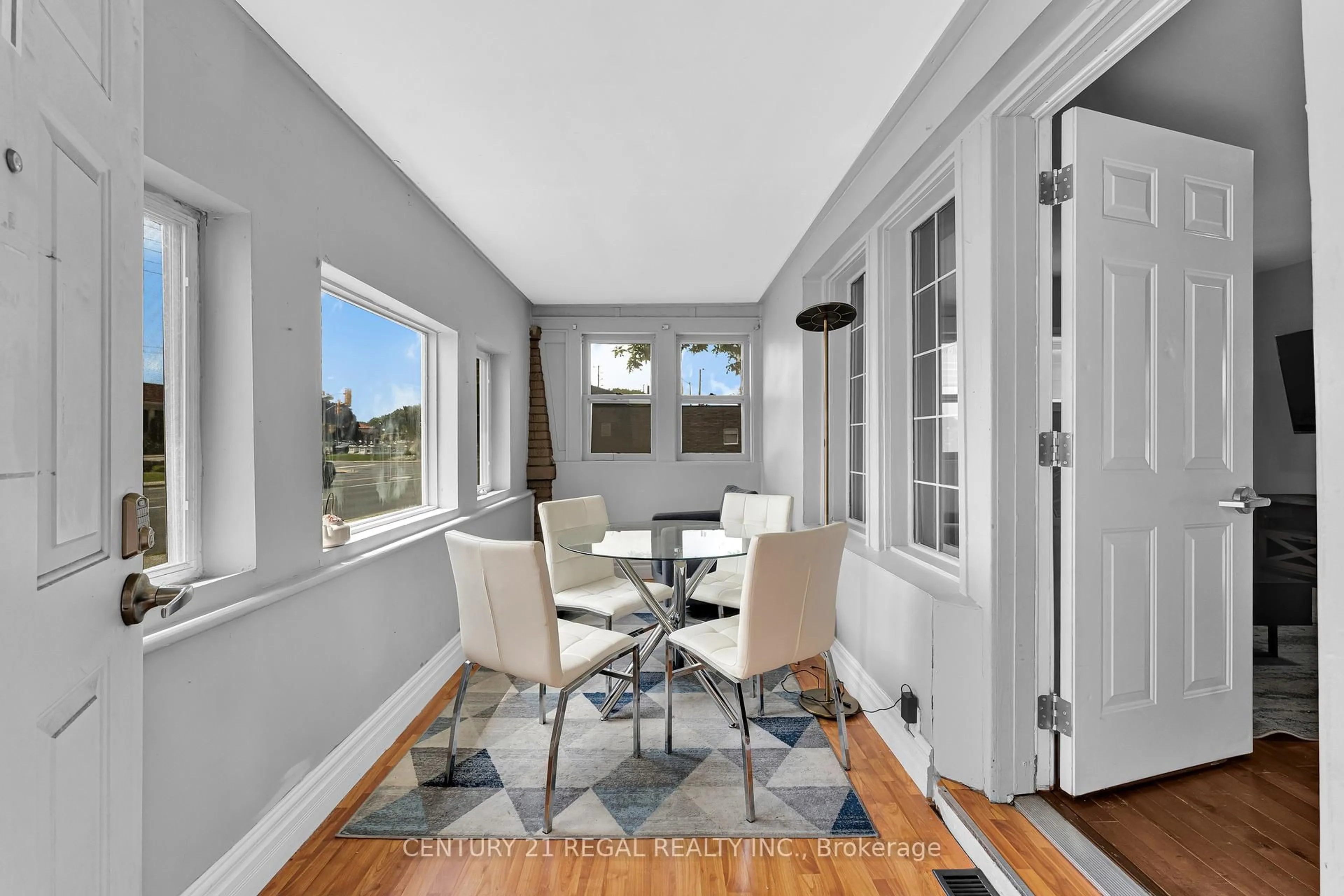 Dining room, unknown for 942 Tecumseh Rd, Windsor Ontario N8X 2S6