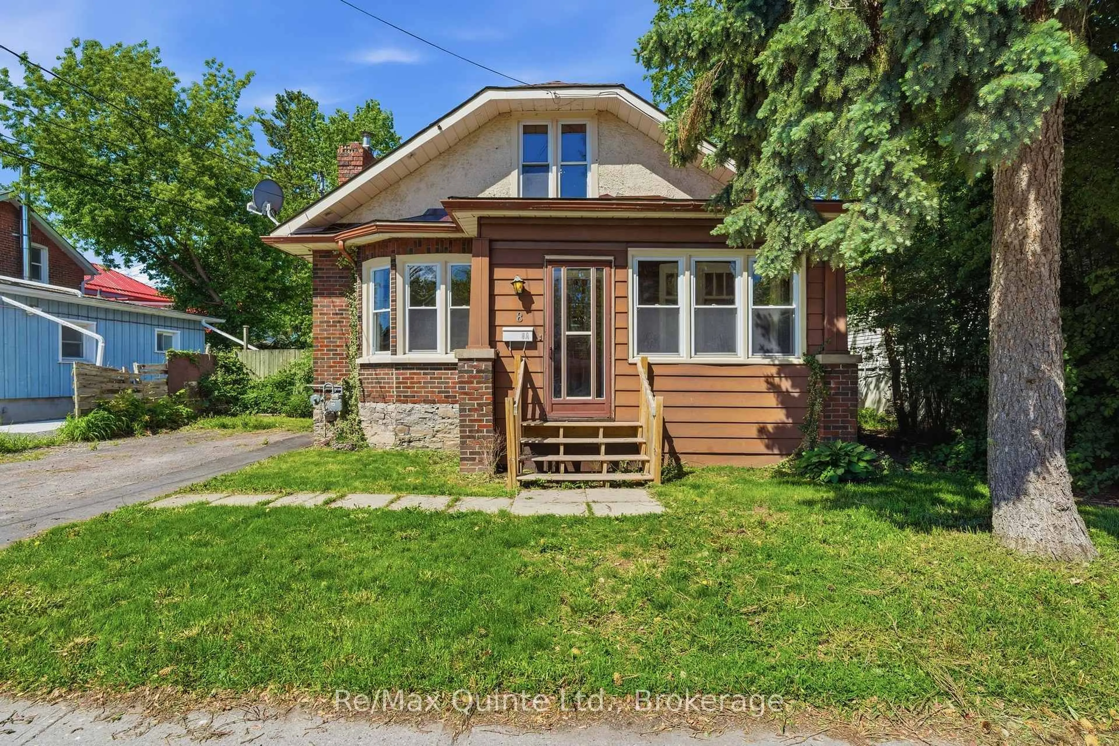 Home with brick exterior material, street for 8 Dunbar St, Belleville Ontario K8P 3R5