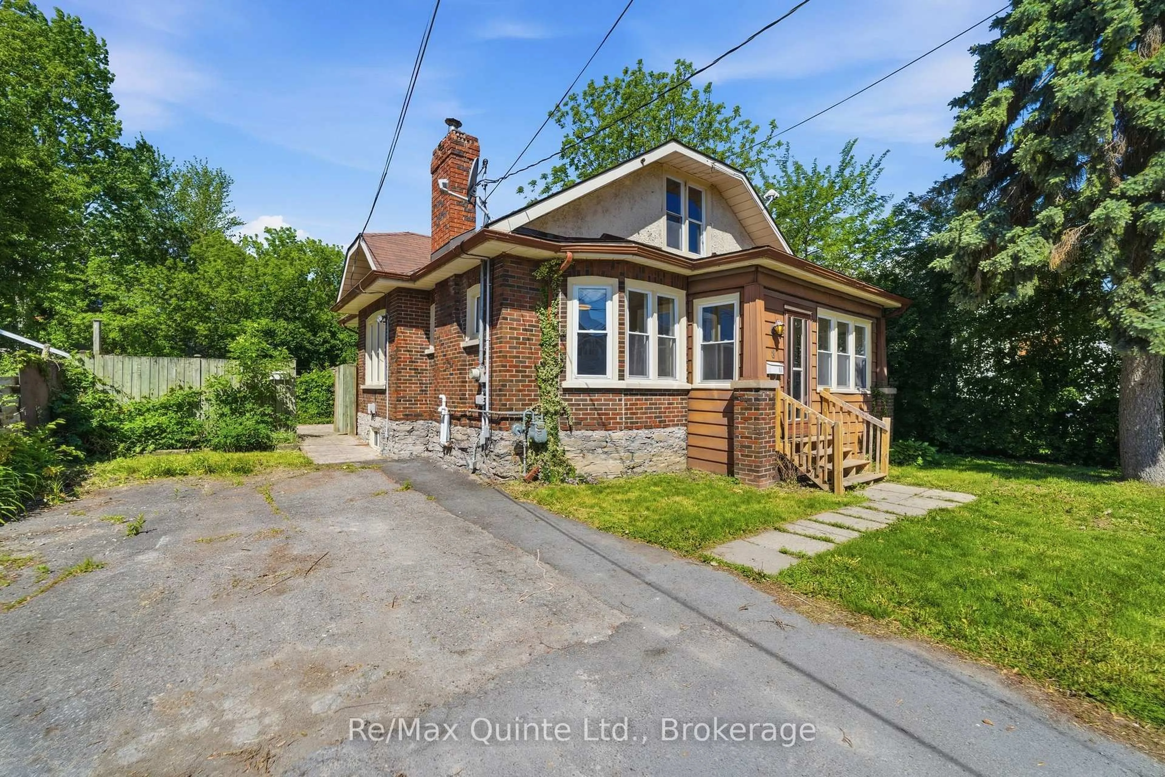 Home with brick exterior material, street for 8 Dunbar St, Belleville Ontario K8P 3R5