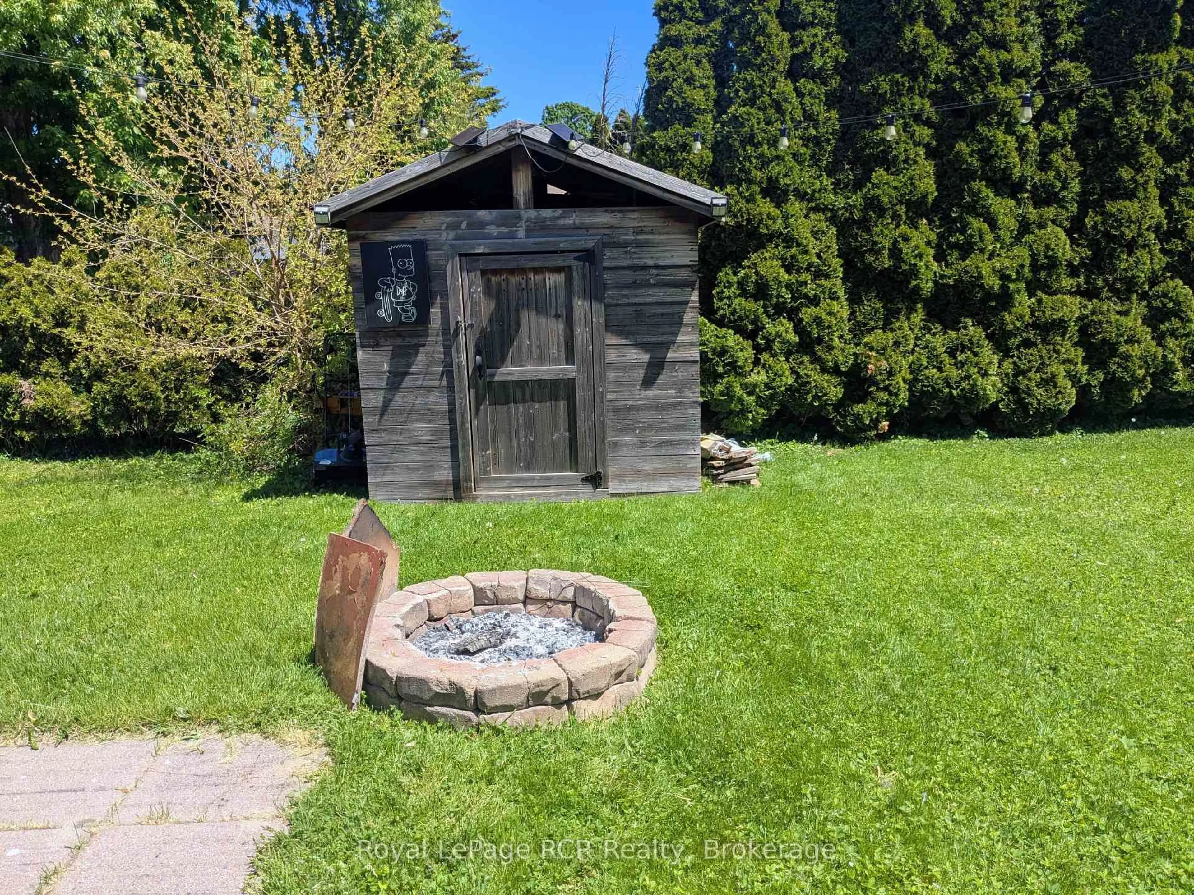 Shed for 551 15th Ave, Hanover Ontario N4N 3J2