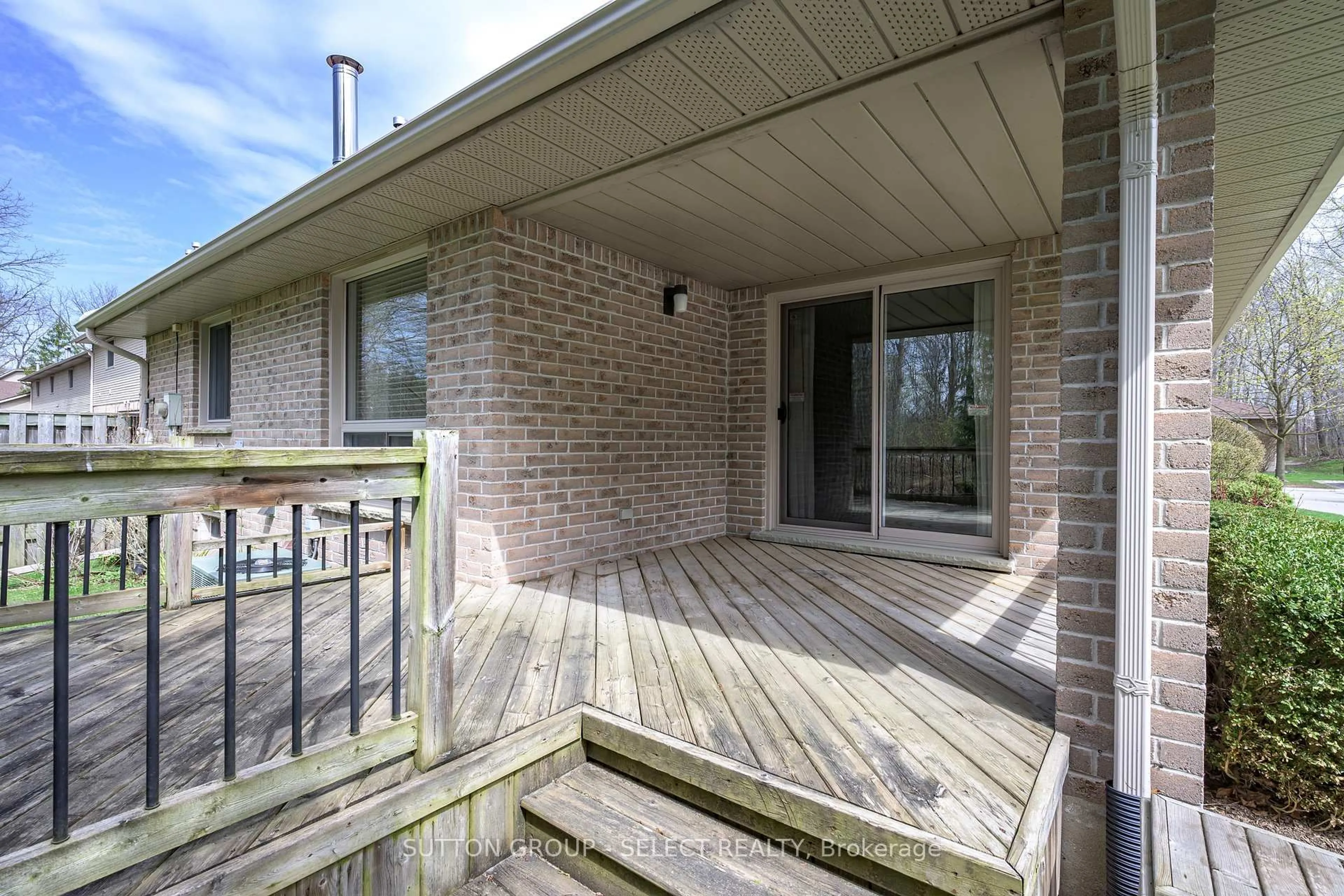 Patio, unknown for 70 Glenroy Rd #19, London South Ontario N5Z 4W9