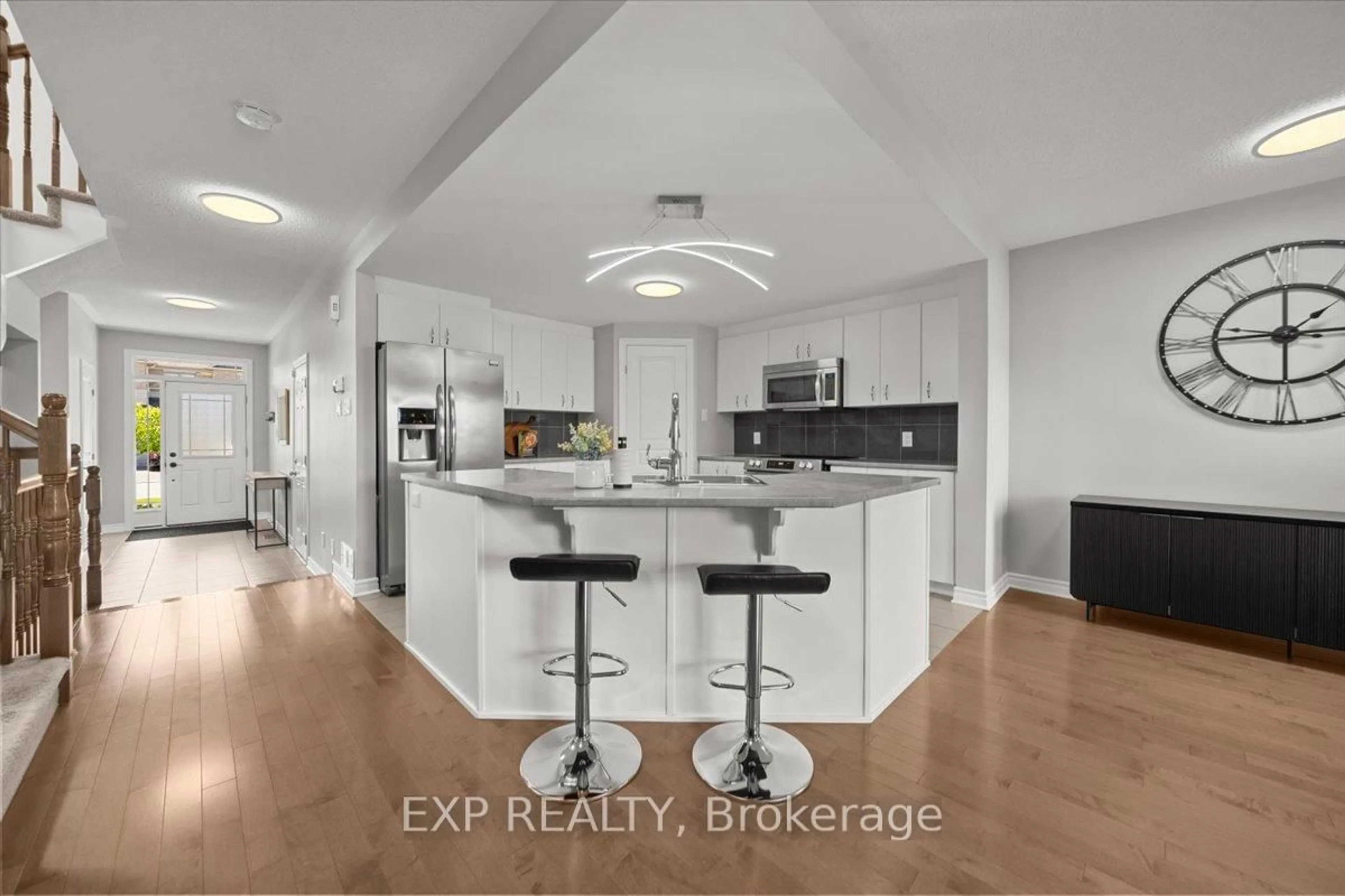 Open concept kitchen, ceramic/tile floor for 478 Barrick Hill Rd, Ottawa Ontario K2M 0H8