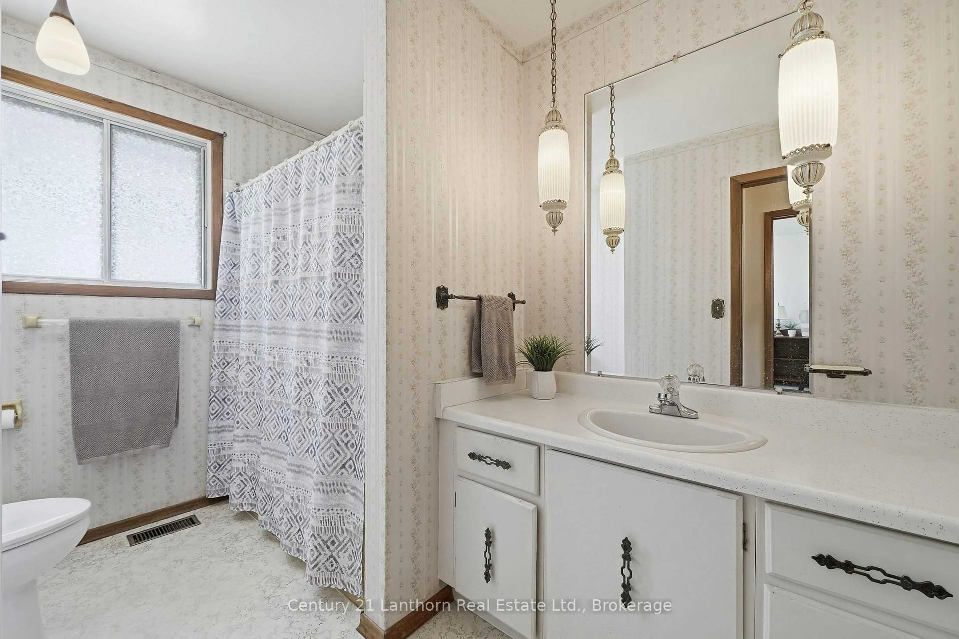 Contemporary bathroom, ceramic/tile floor for 1041 Hudson Dr, Kingston Ontario K7M 5K5