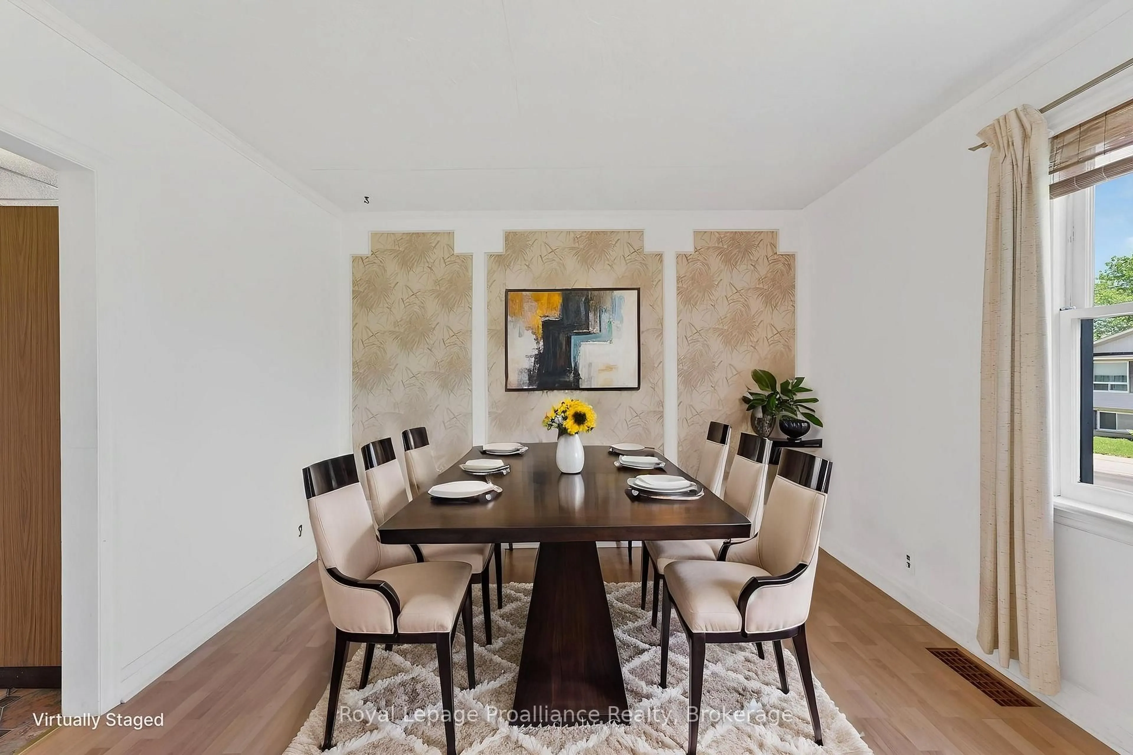 Dining room, unknown for 368 Sidney St, Belleville Ontario K8P 3Z6