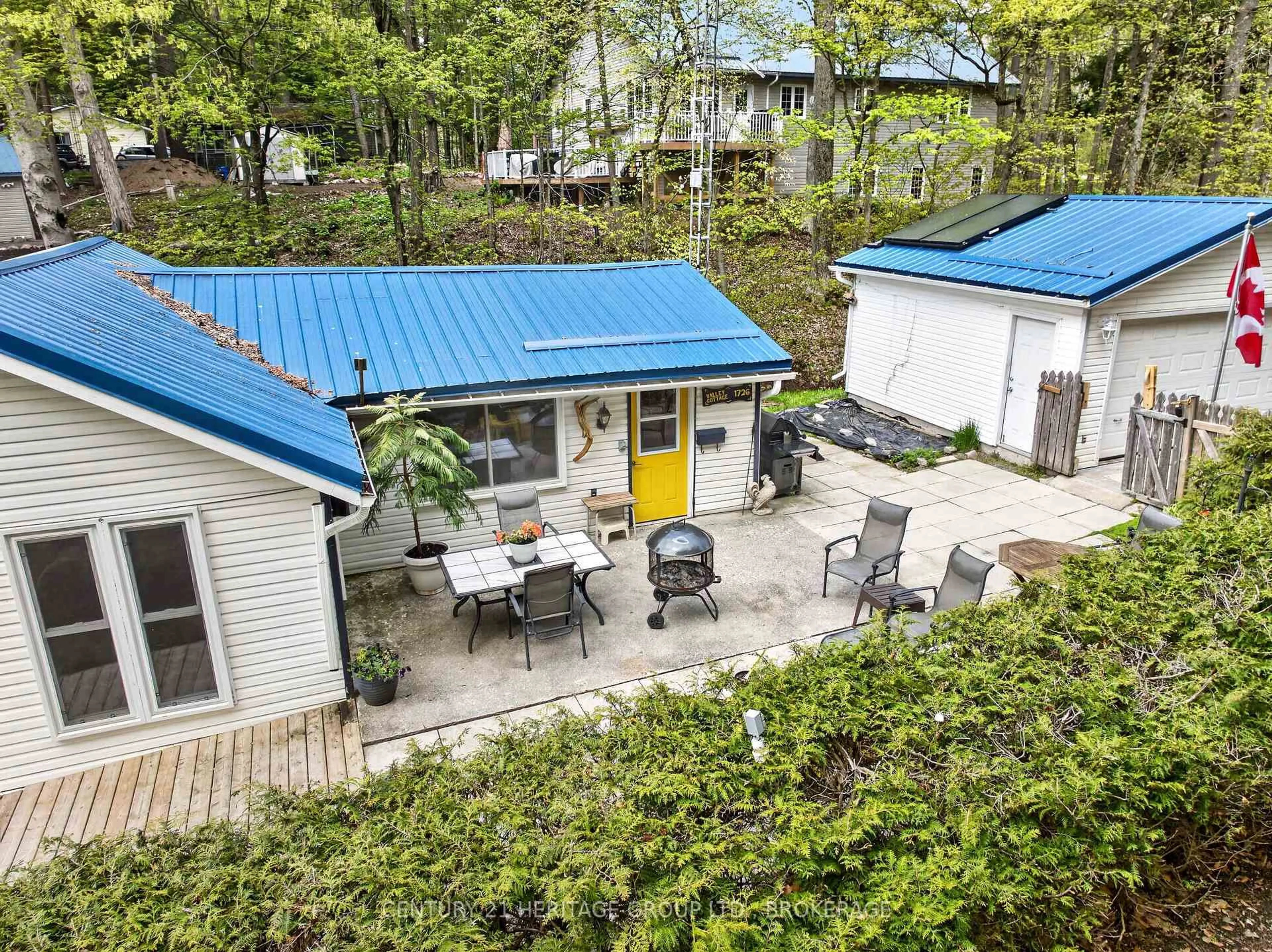 A pic from outside/outdoor area/front of a property/back of a property/a pic from drone, unknown for 1726 Turcotte Lane, Gananoque Ontario K7G 2V5