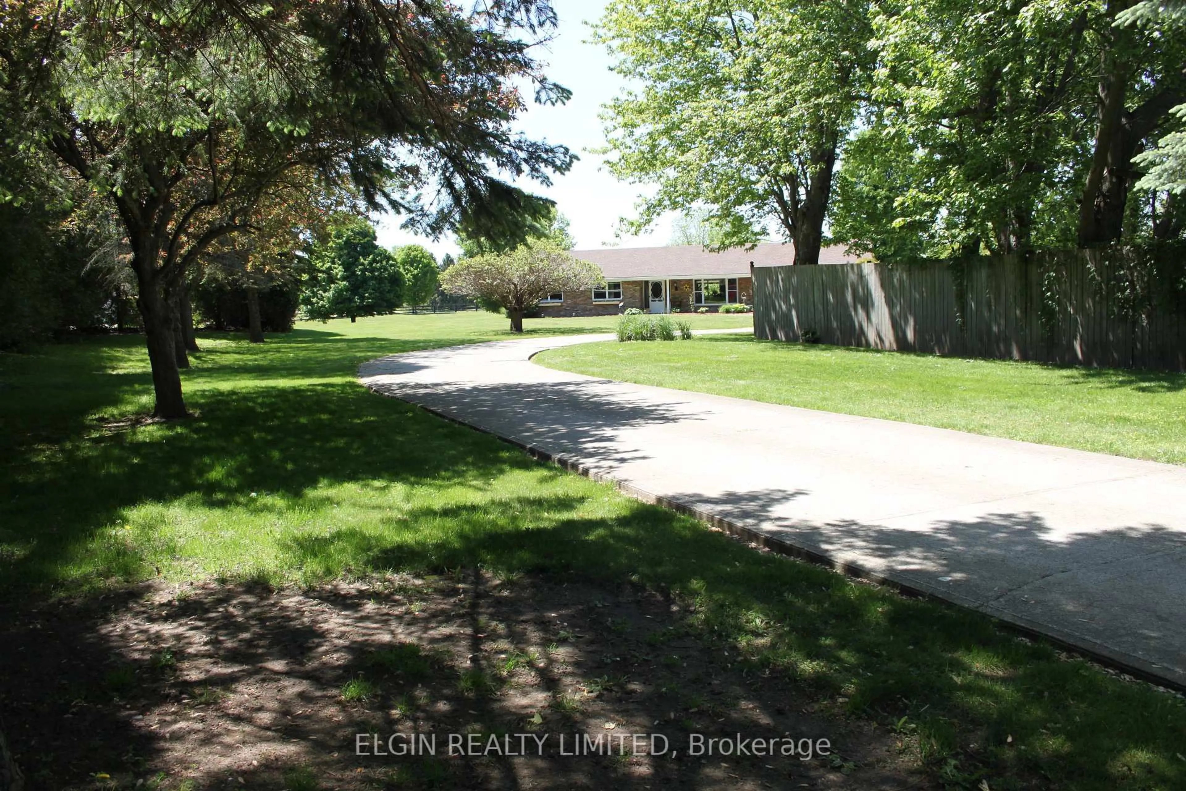 A pic from outside/outdoor area/front of a property/back of a property/a pic from drone, street for 42445 John Wise Line, Central Elgin Ontario N5R 5T4