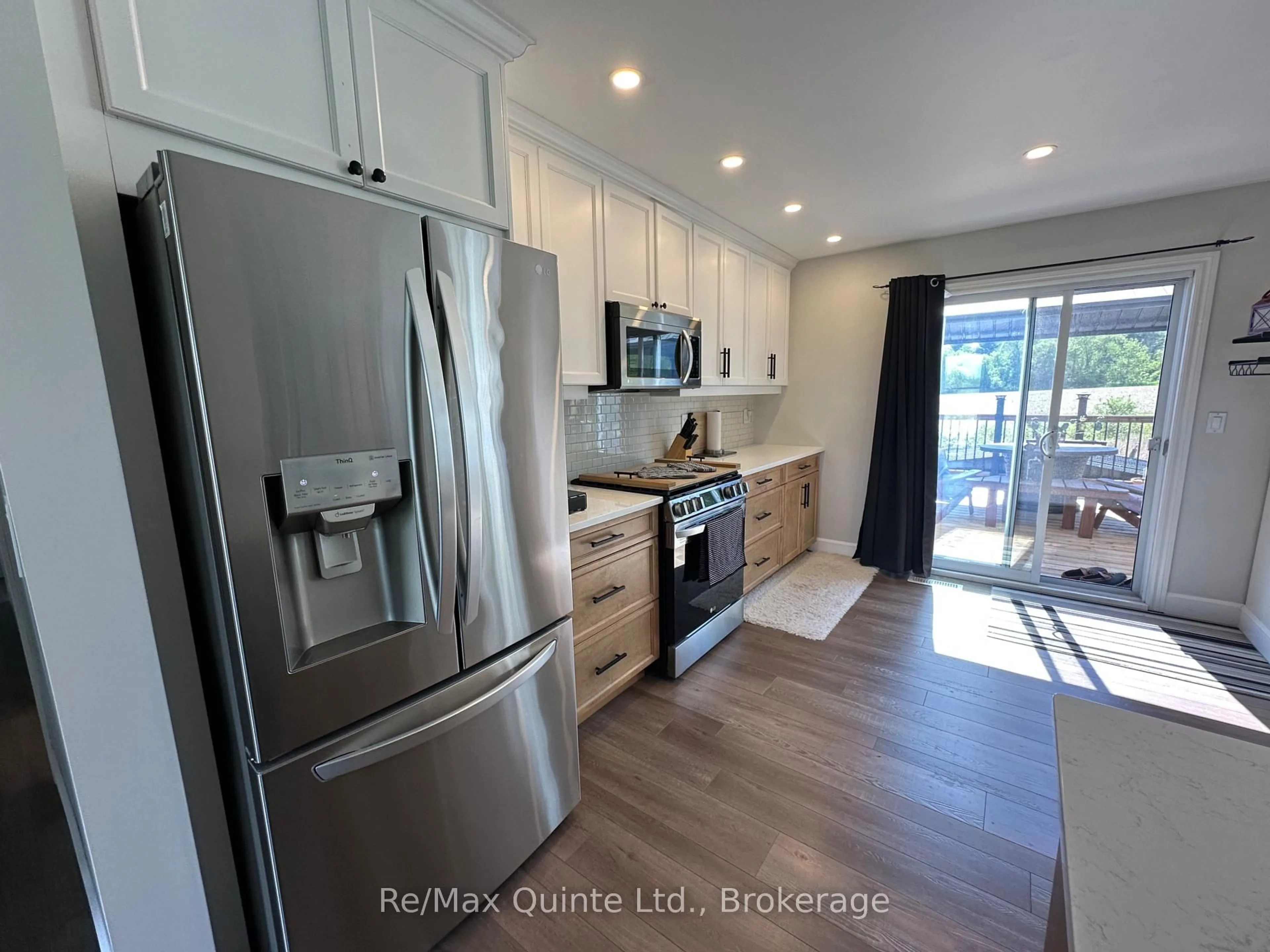 Open concept kitchen, unknown for 566 Huff Rd, Brighton Ontario K0K 1H0